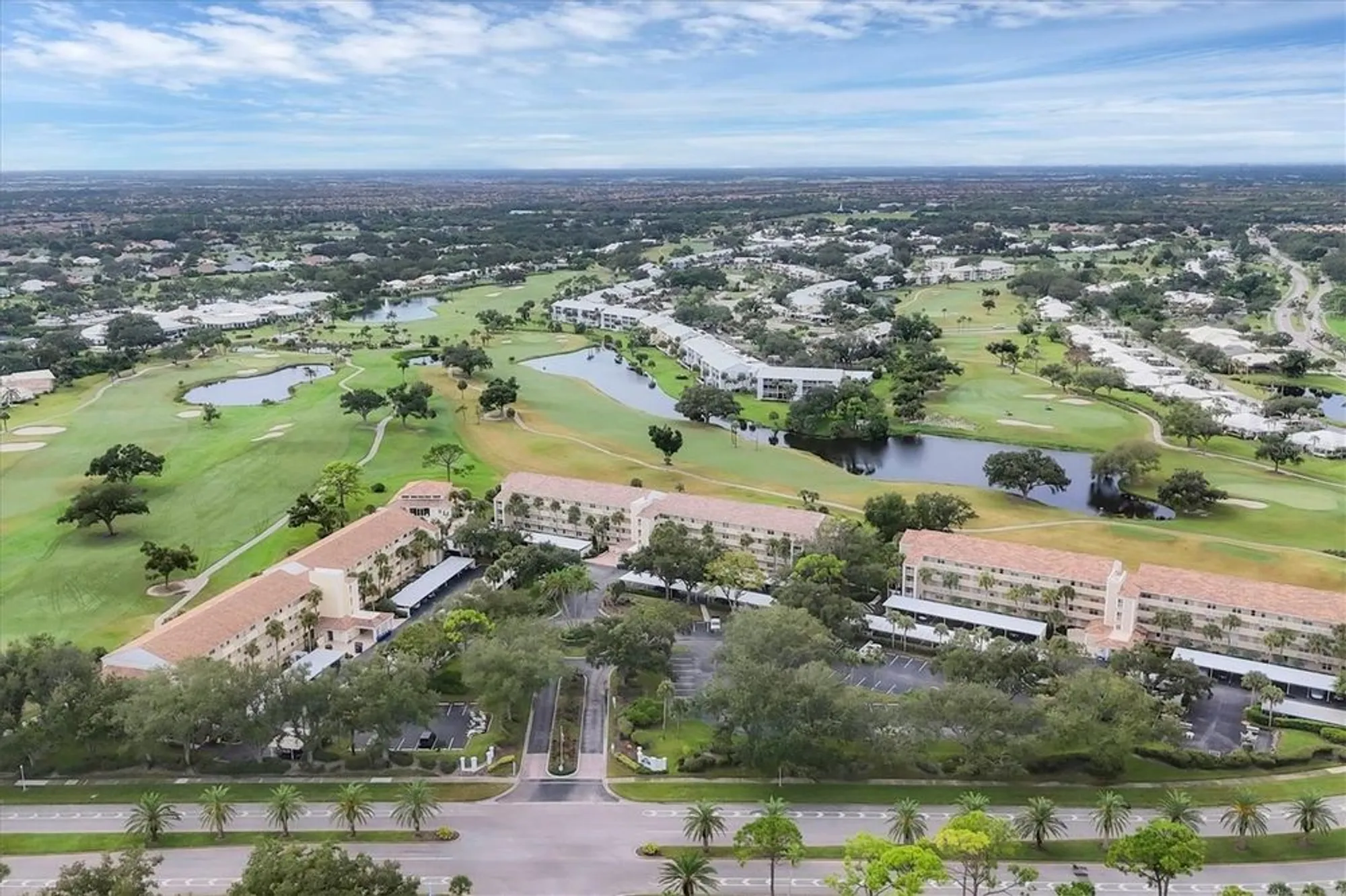 Property Slideshow image 3 of 56 | 823 wexford blvd # 823, Venice, FL, 34293