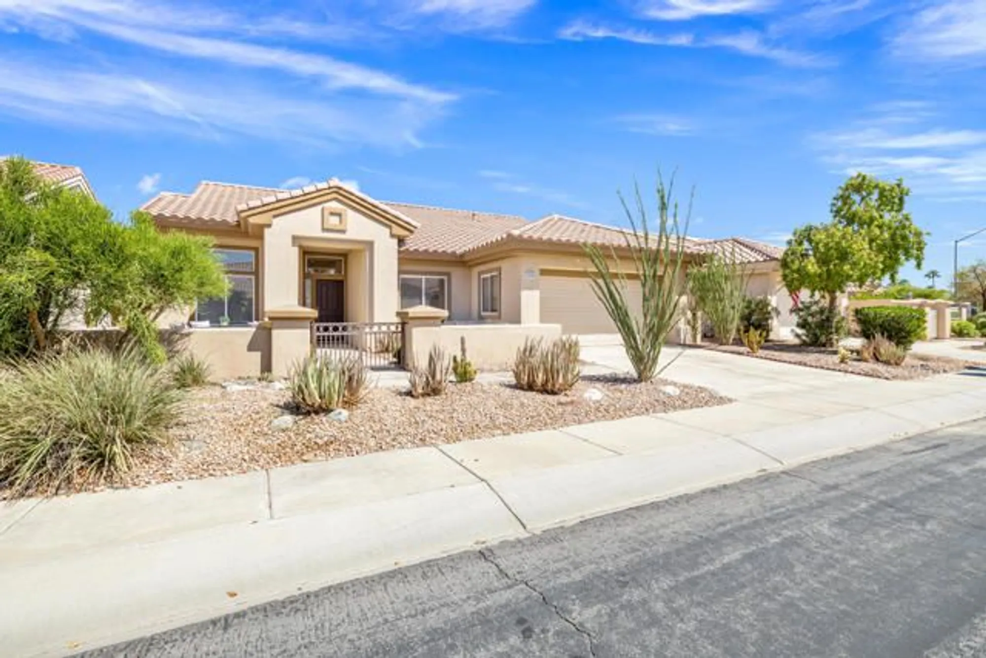Property Slideshow image 2 of 42 | 78302 silver sage dr, Palm Desert, CA, 92211