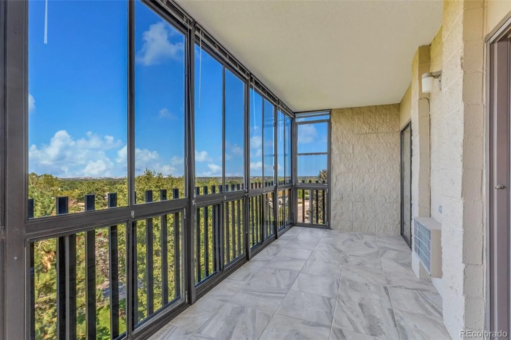 Property Slideshow image 1 of 50 | 14390 e marina dr apt 606, Aurora, CO, 80014
