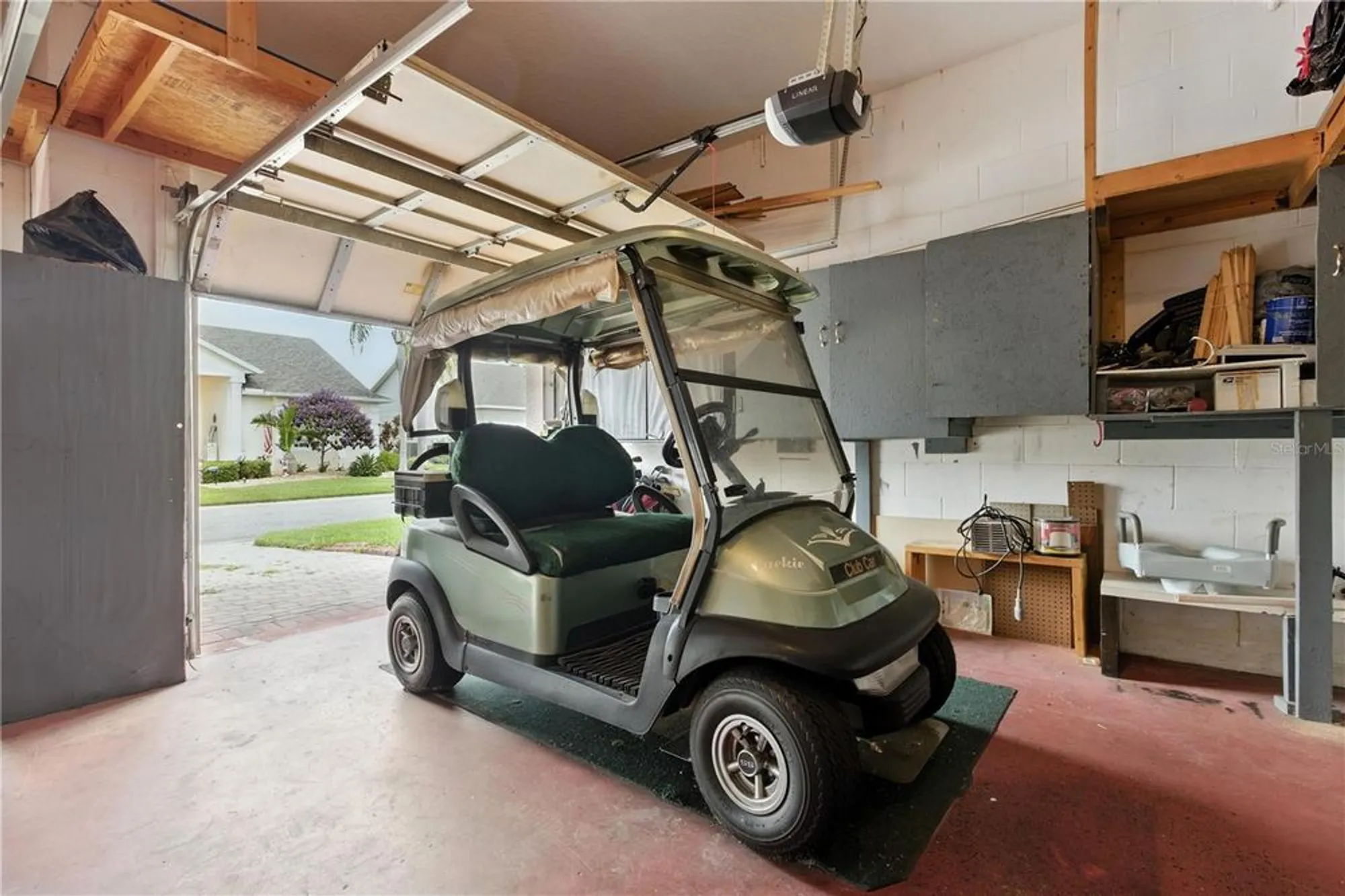 Property Slideshow image 34 of 57 | 457 golf vista cir, Davenport, FL, 33837