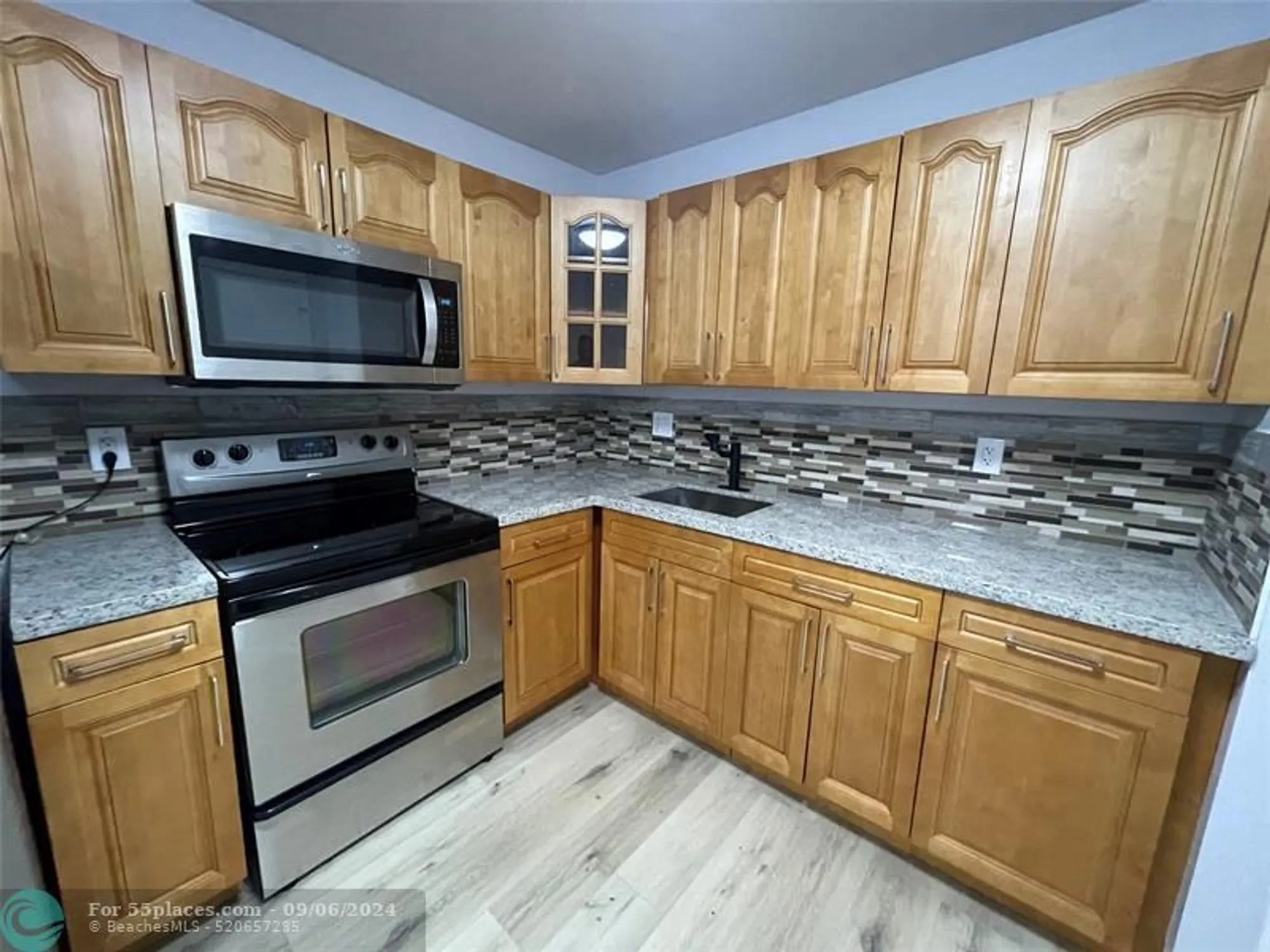 Property Slideshow image 3 of 23 | 4750 nw 22nd ct 110, Lauderhill, FL, 33313