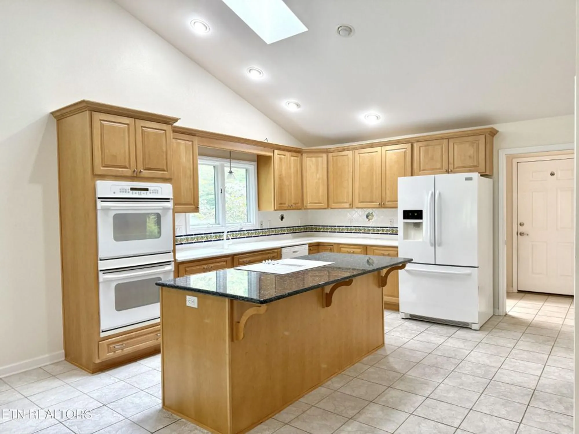 Property Slideshow image 19 of 55 | 17 kenwood ct, Crossville, TN, 38558