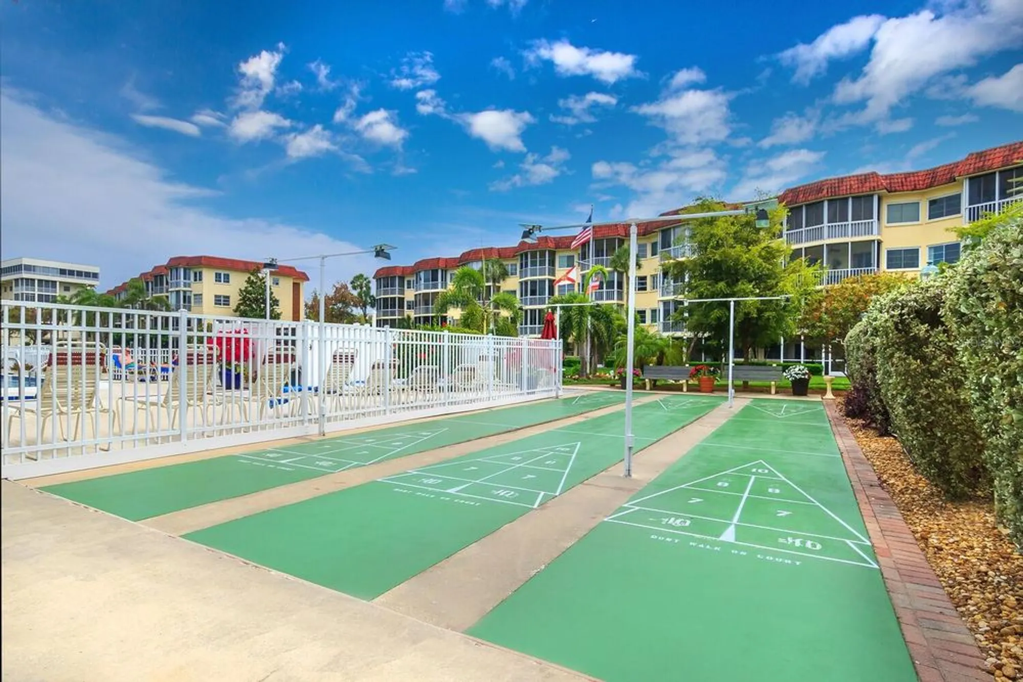 Property Slideshow image 38 of 45 | 1250 n portofino dr apt 304, Sarasota, FL, 34242
