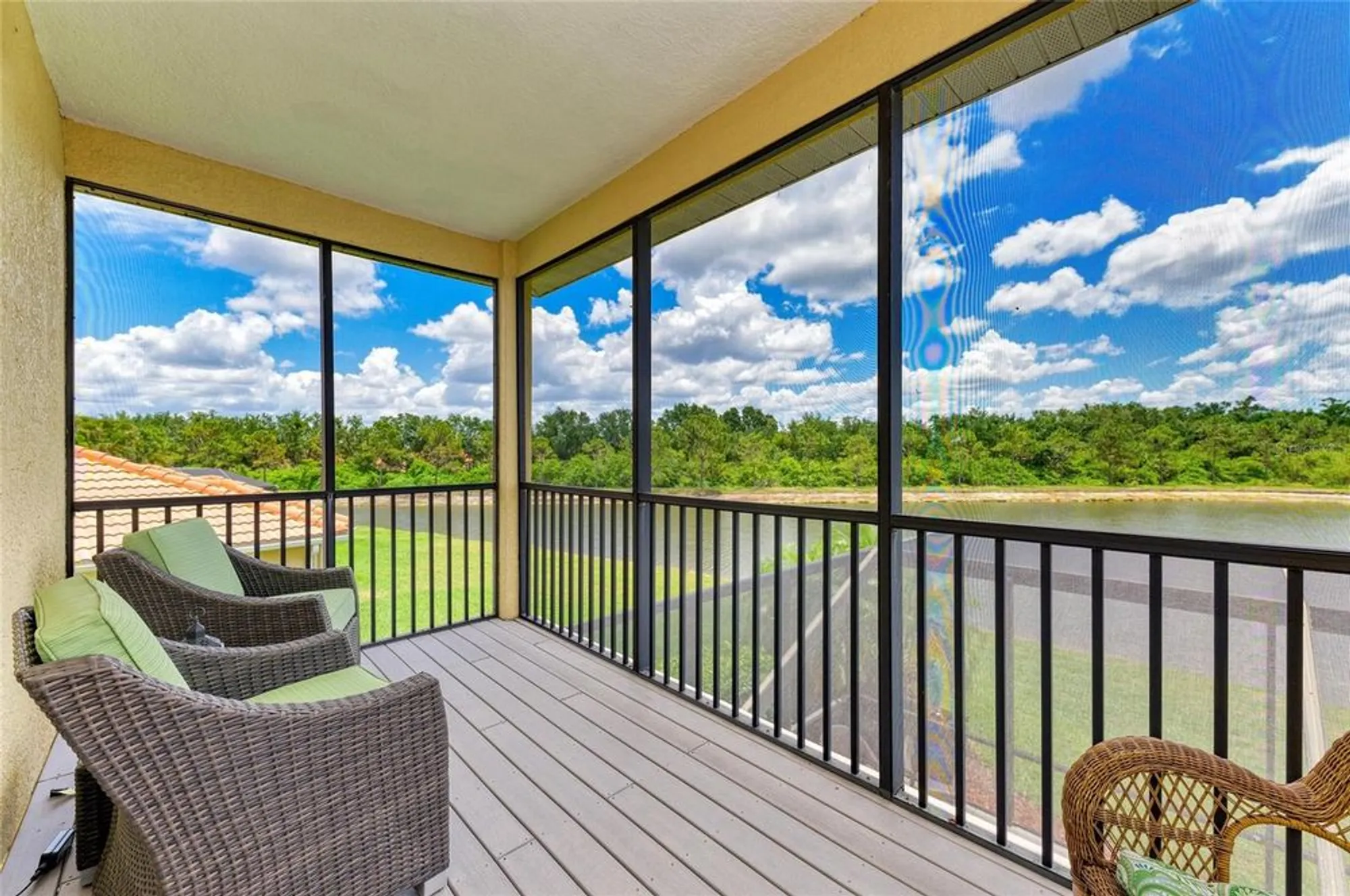 Property Slideshow image 12 of 89 | 235 river enclave ct, Bradenton, FL, 34212