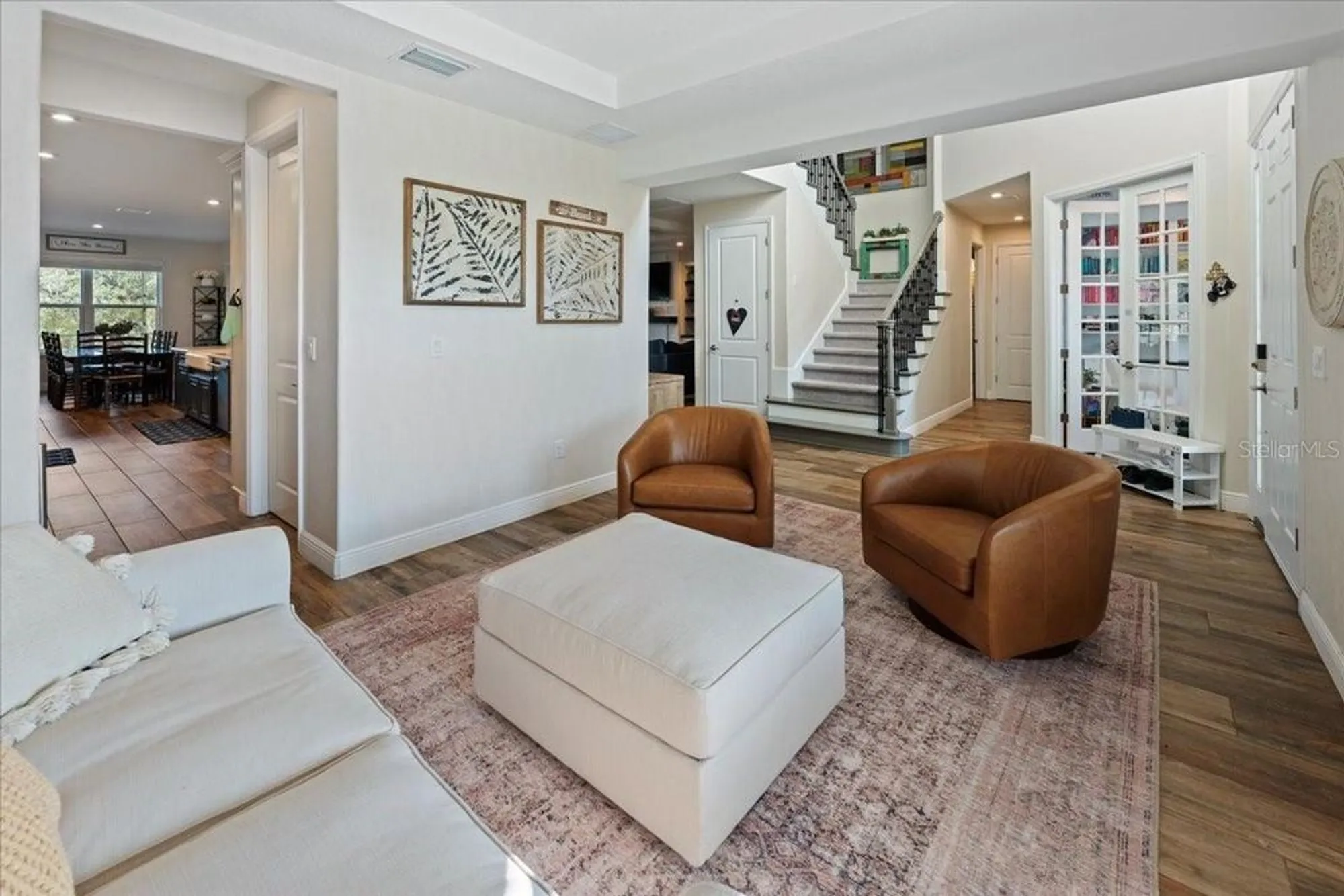 Property Slideshow image 17 of 86 | 10215 milky way cir, Sarasota, FL, 34241