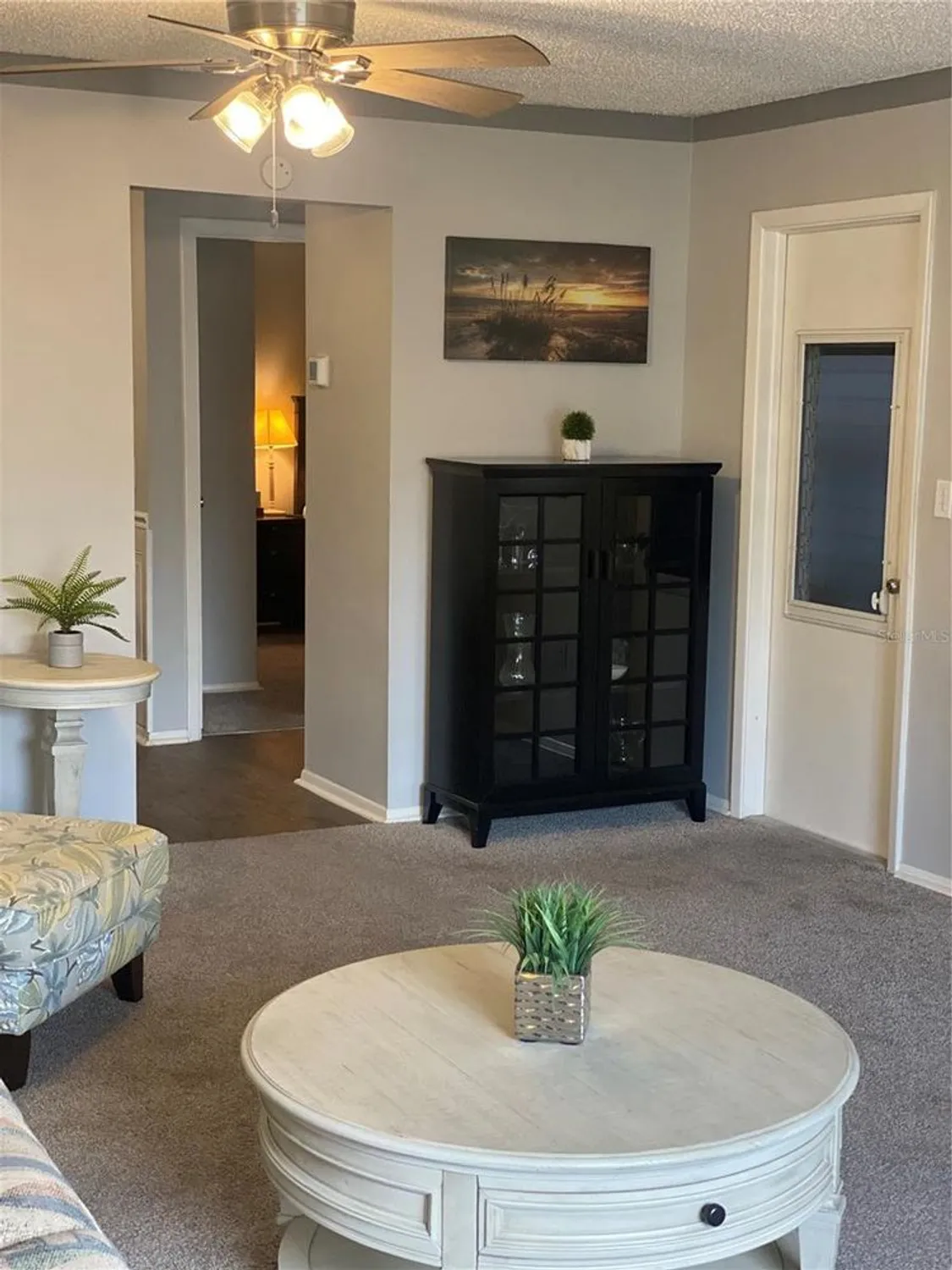 Property Slideshow image 9 of 38 | 832 cambridge ct, Dunedin, FL, 34698