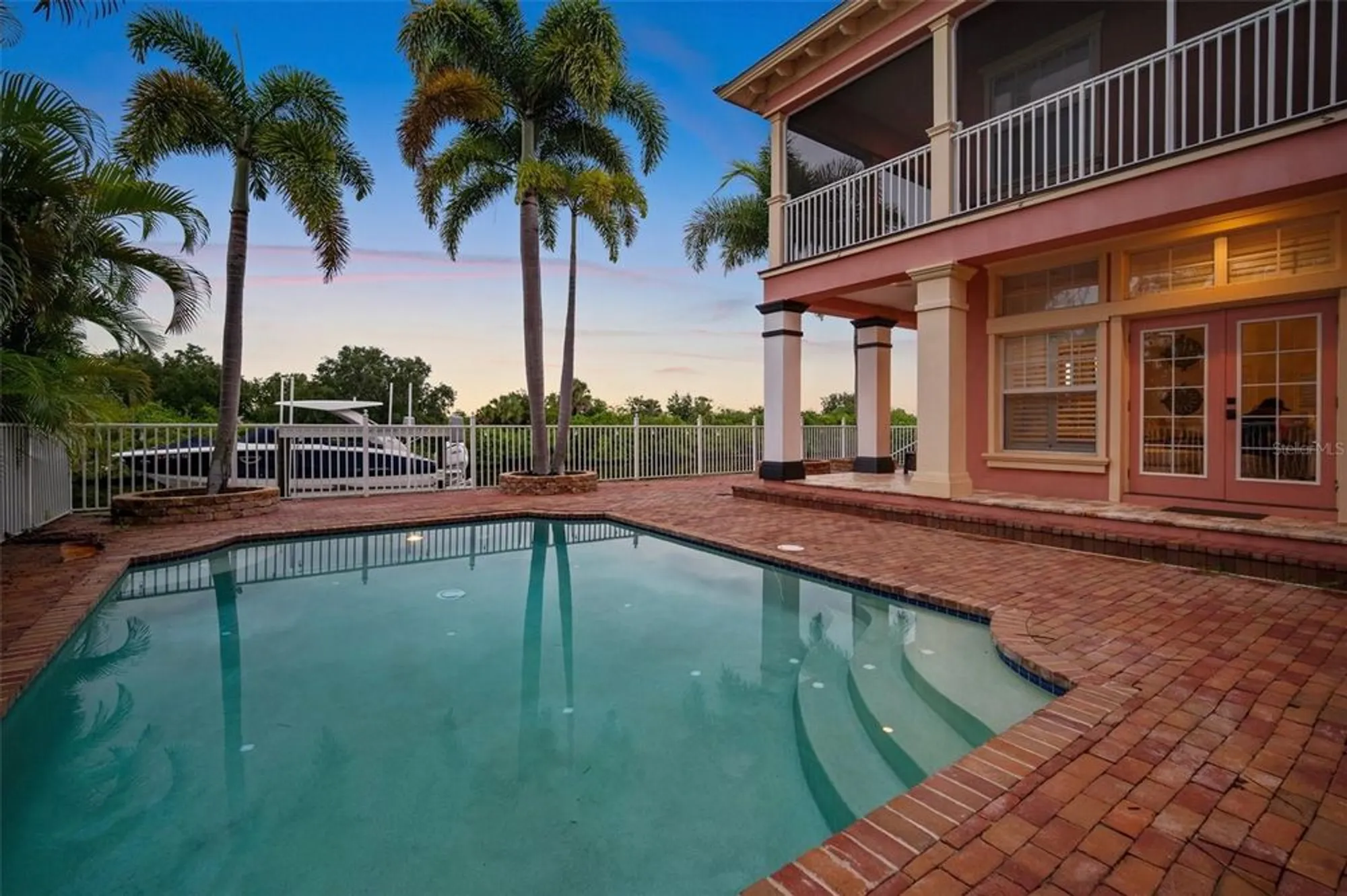 Property Slideshow image 75 of 94 | 825 islebay dr, Apollo Beach, FL, 33572