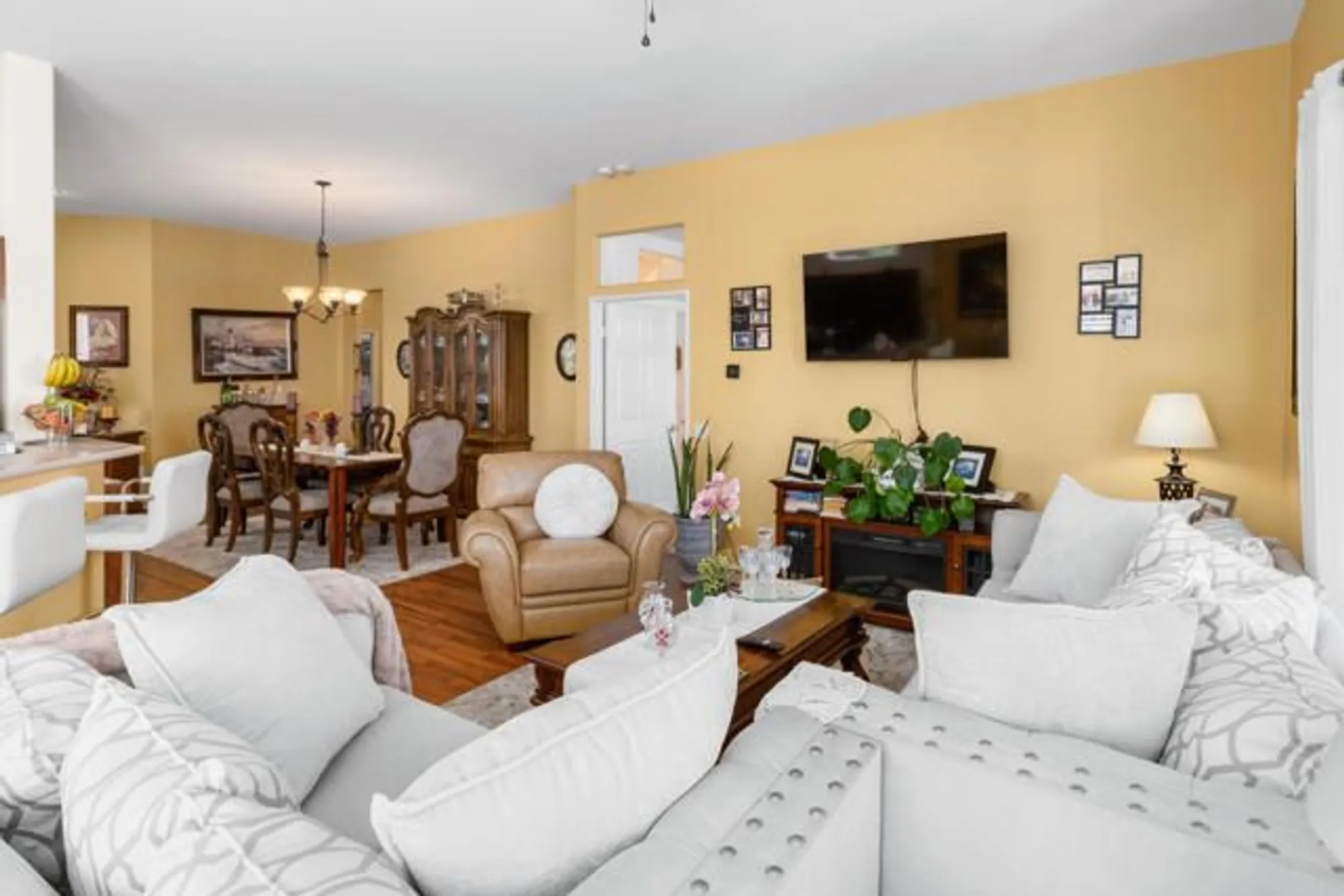 Property Slideshow image 25 of 65 | 43986 medinah dr, Indio, CA, 92201