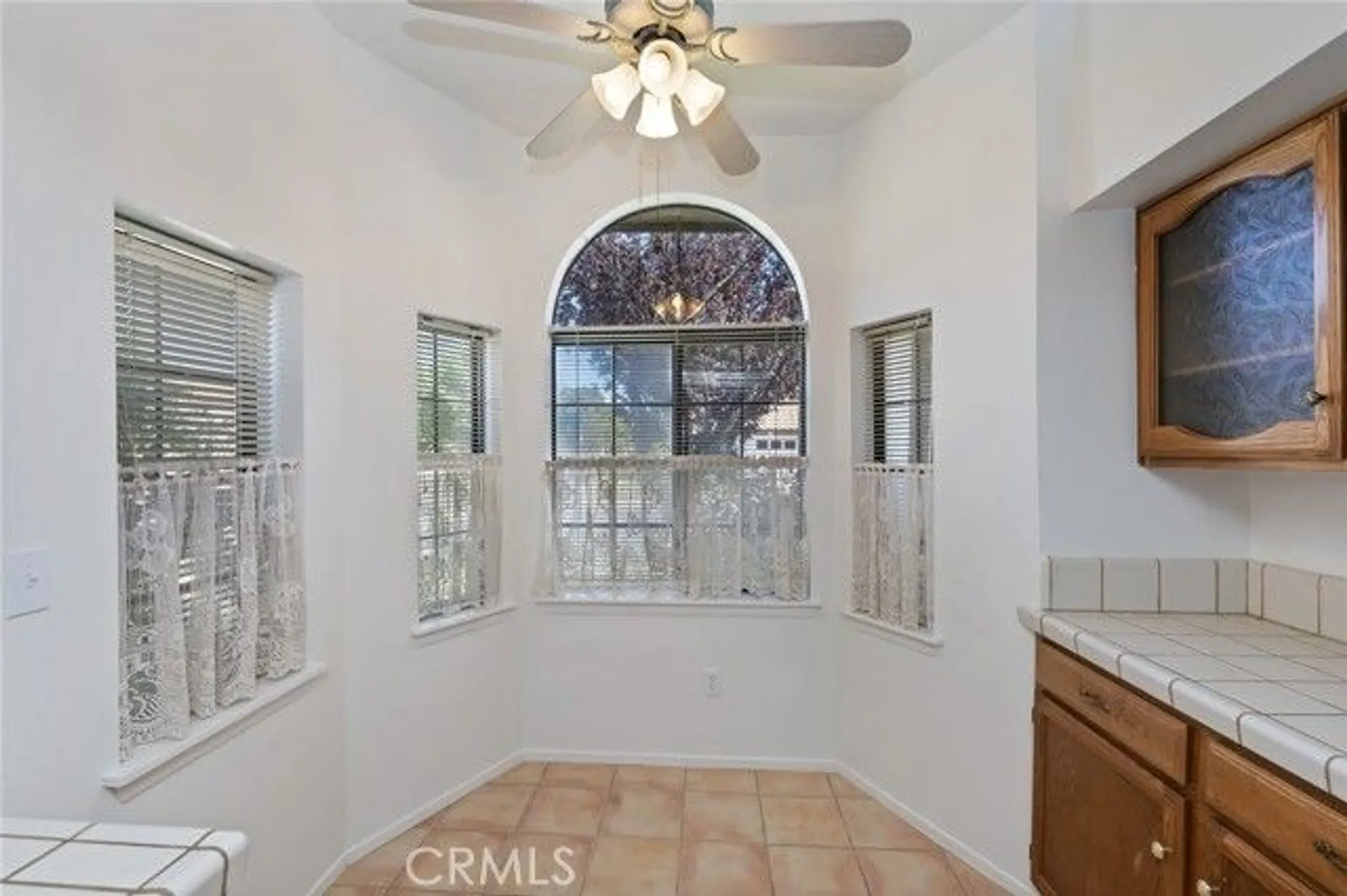 Property Slideshow image 9 of 24 | 19229 pine way, Apple Valley, CA, 92308