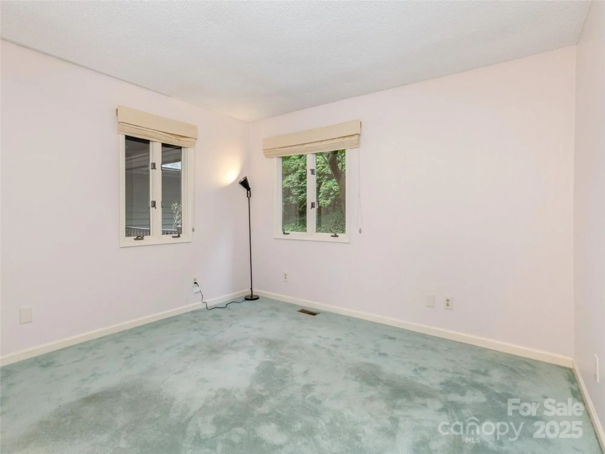 Property Slideshow image 27 of 35 | 204 greenleaf dr, Flat Rock, NC, 28731