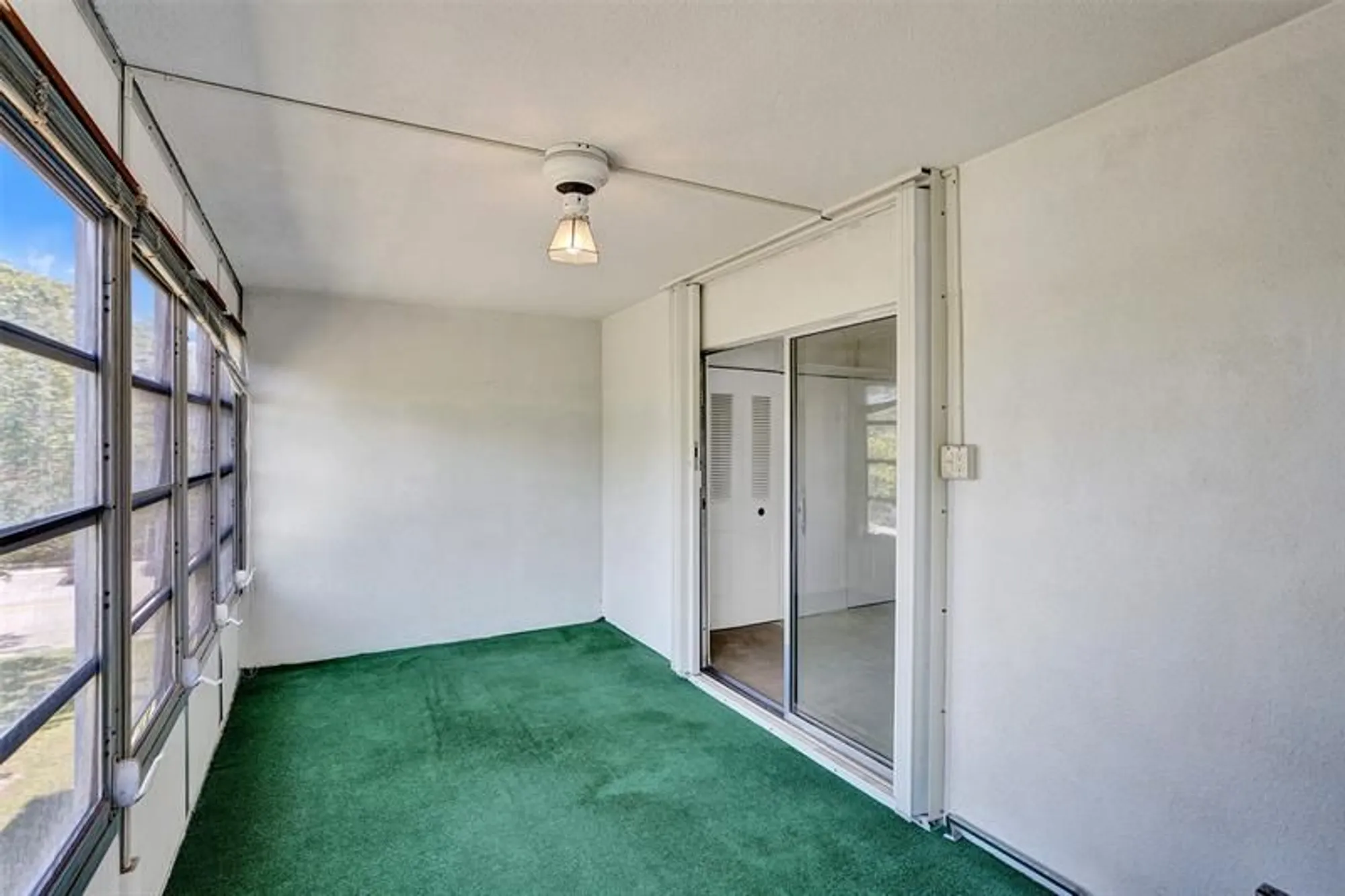 Property Slideshow image 16 of 38 | 3038 berkshire b # 3038, Deerfield Beach, FL, 33442