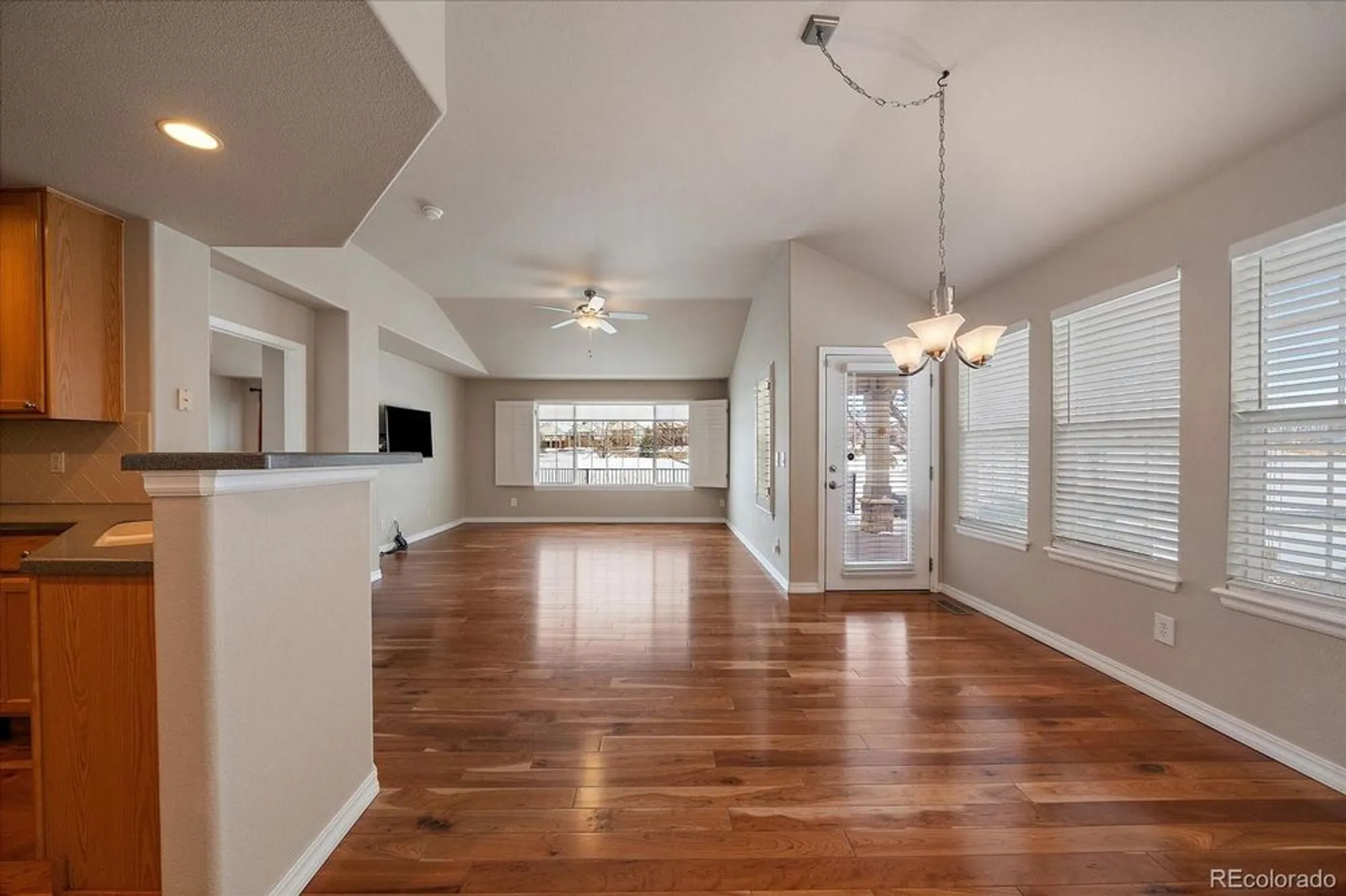 Property Slideshow image 4 of 25 | 7785 s biloxi way, Aurora, CO, 80016