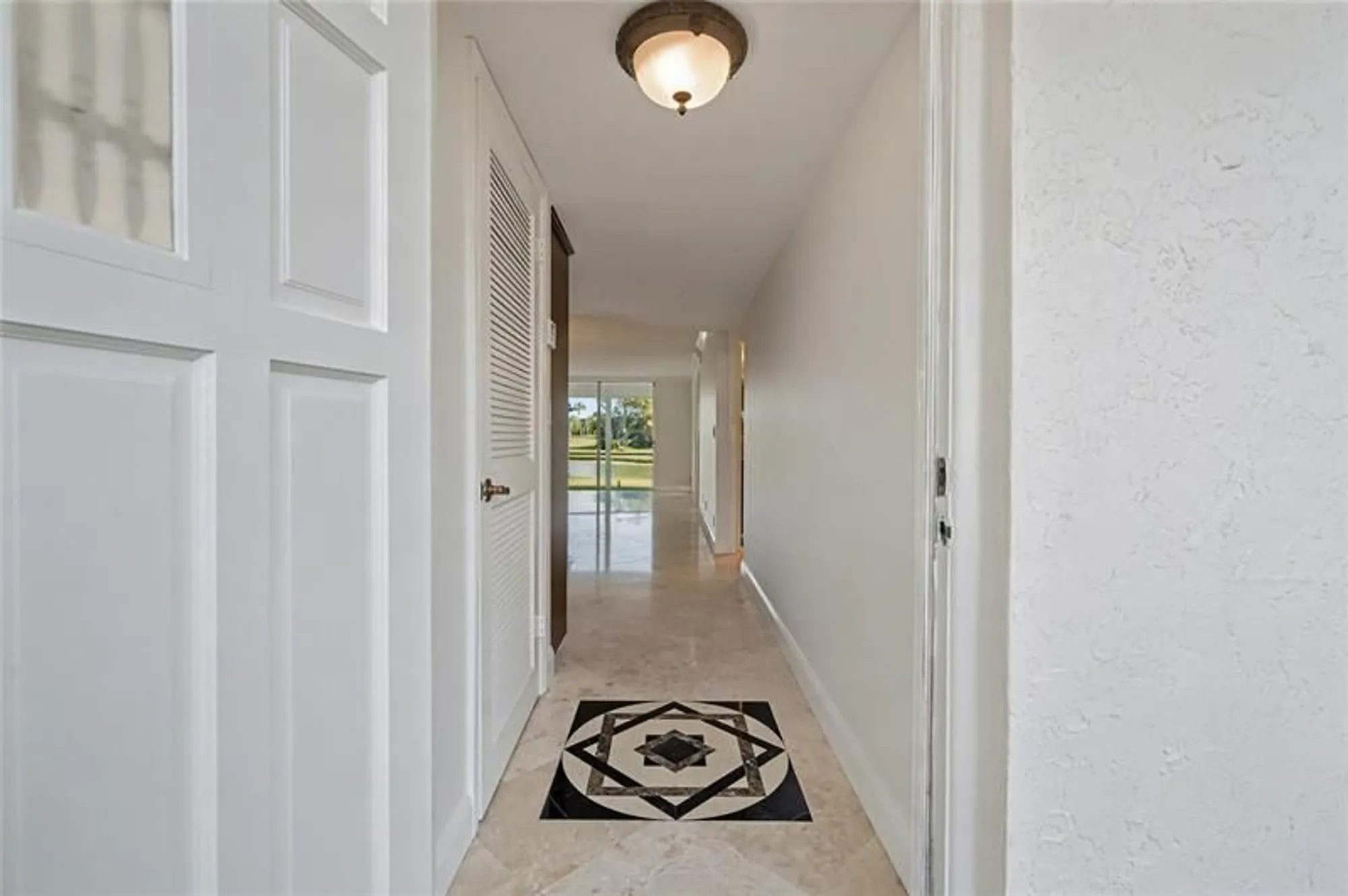 Property Slideshow image 16 of 56 | 9320 s hollybrook lake dr 103, Pembroke Pines, FL, 33025