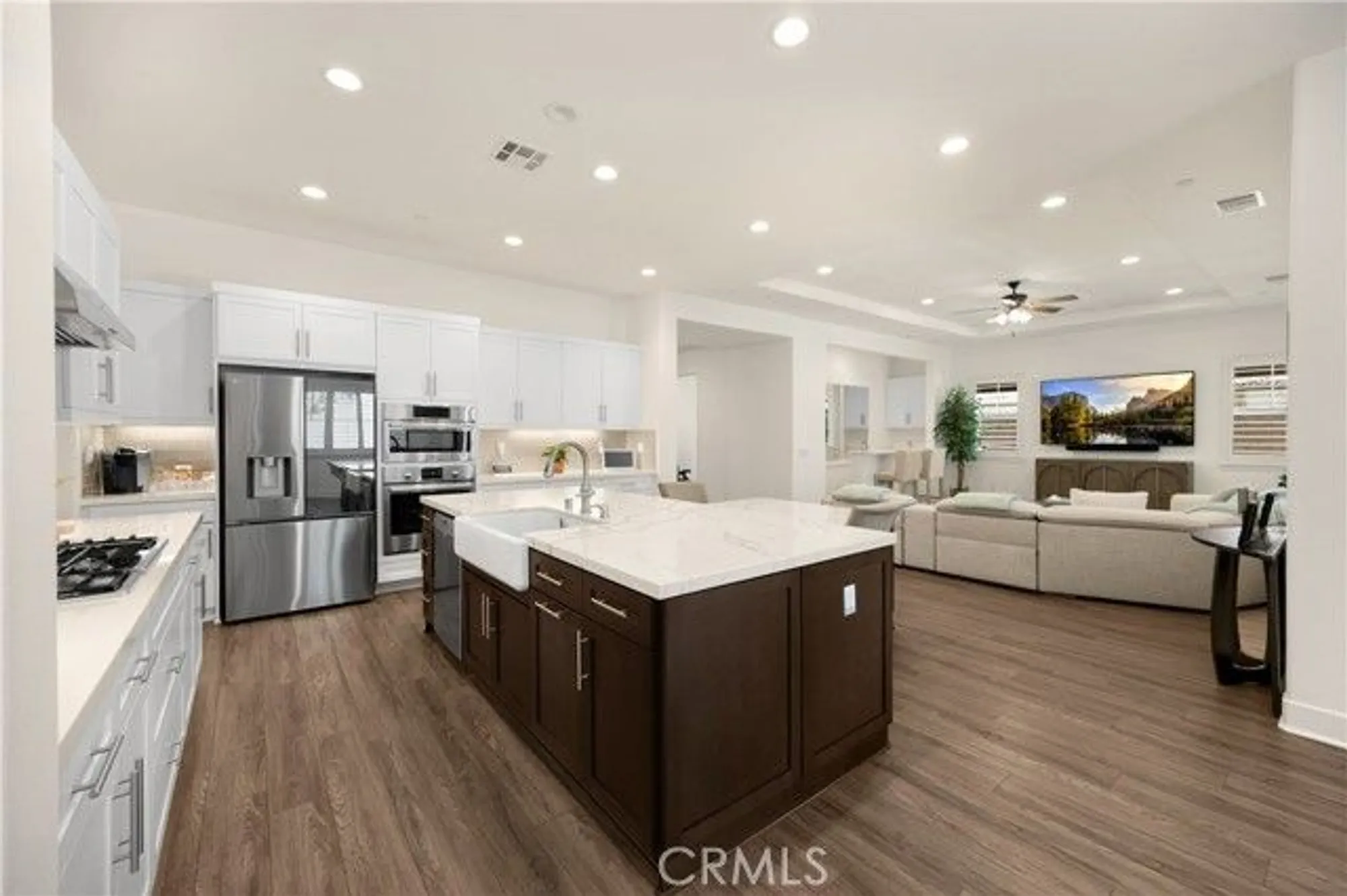 Property Slideshow image 27 of 68 | 11638 oakton way, Corona, CA, 92883