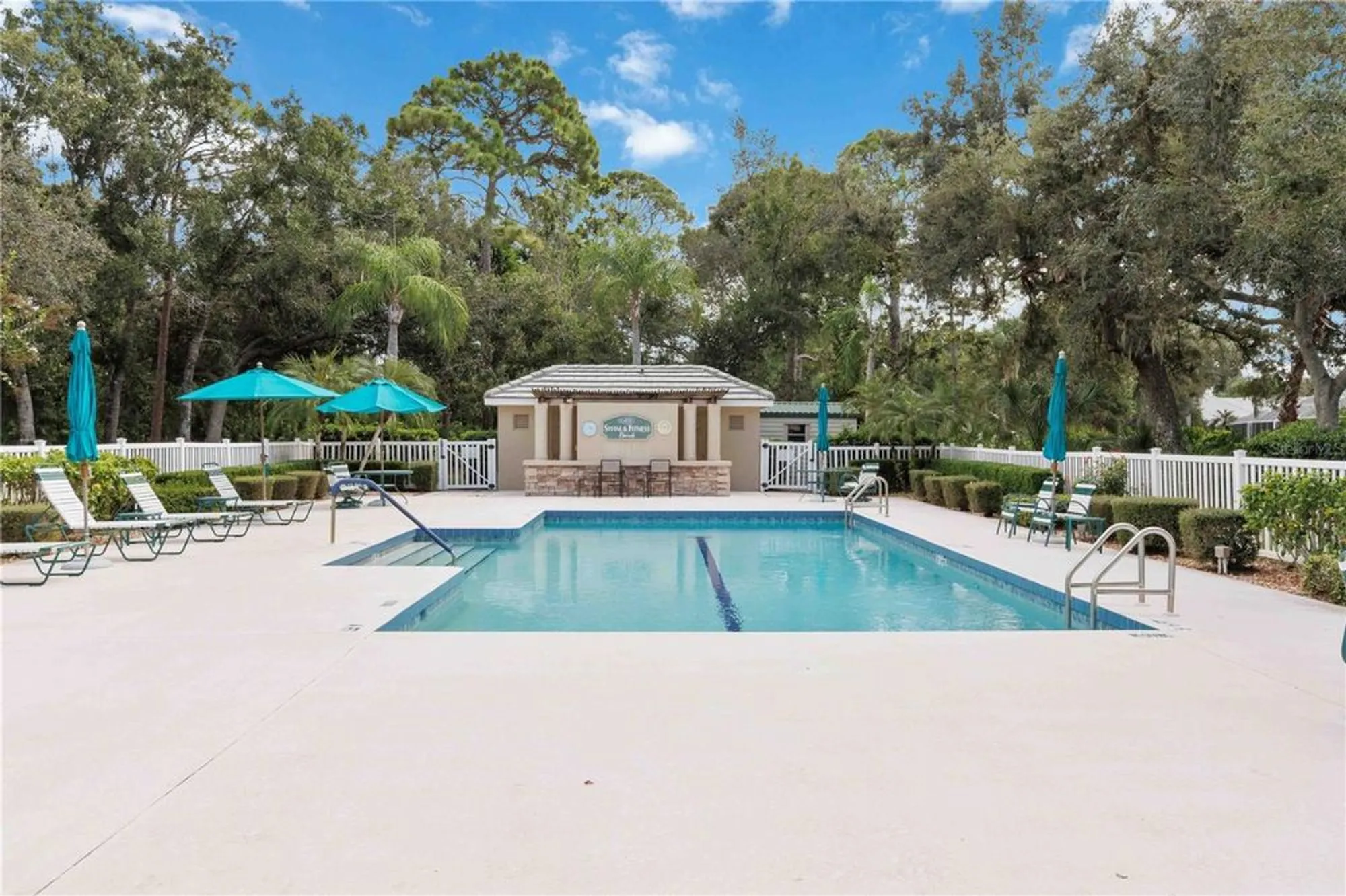 Property Slideshow image 36 of 51 | 4939 lakescene pl, Sarasota, FL, 34243