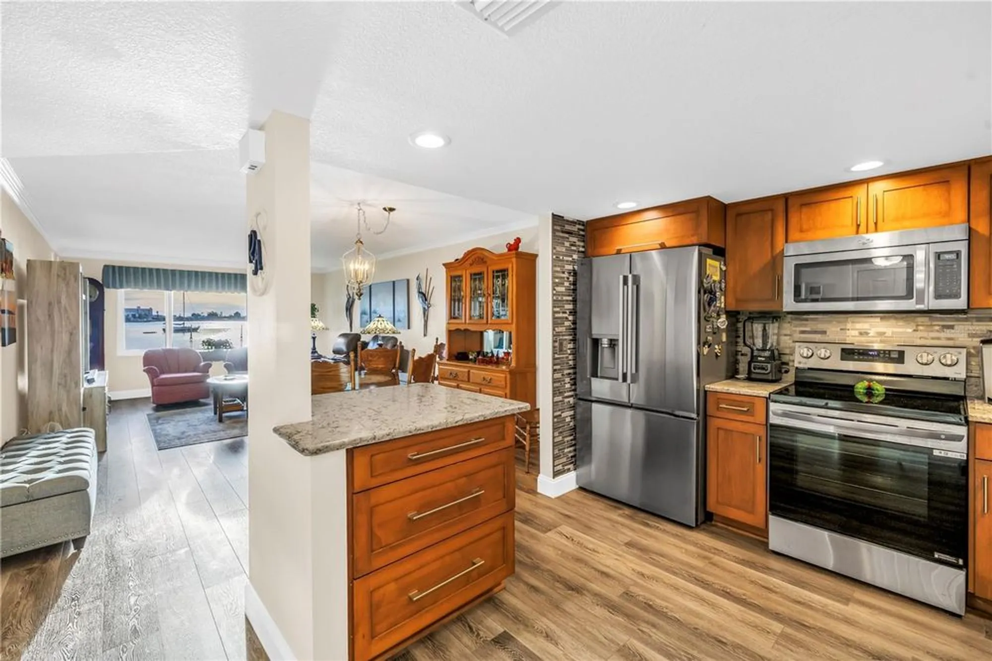 Property Slideshow image 7 of 73 | 4525 cove cir apt 102, Saint Petersburg, FL, 33708