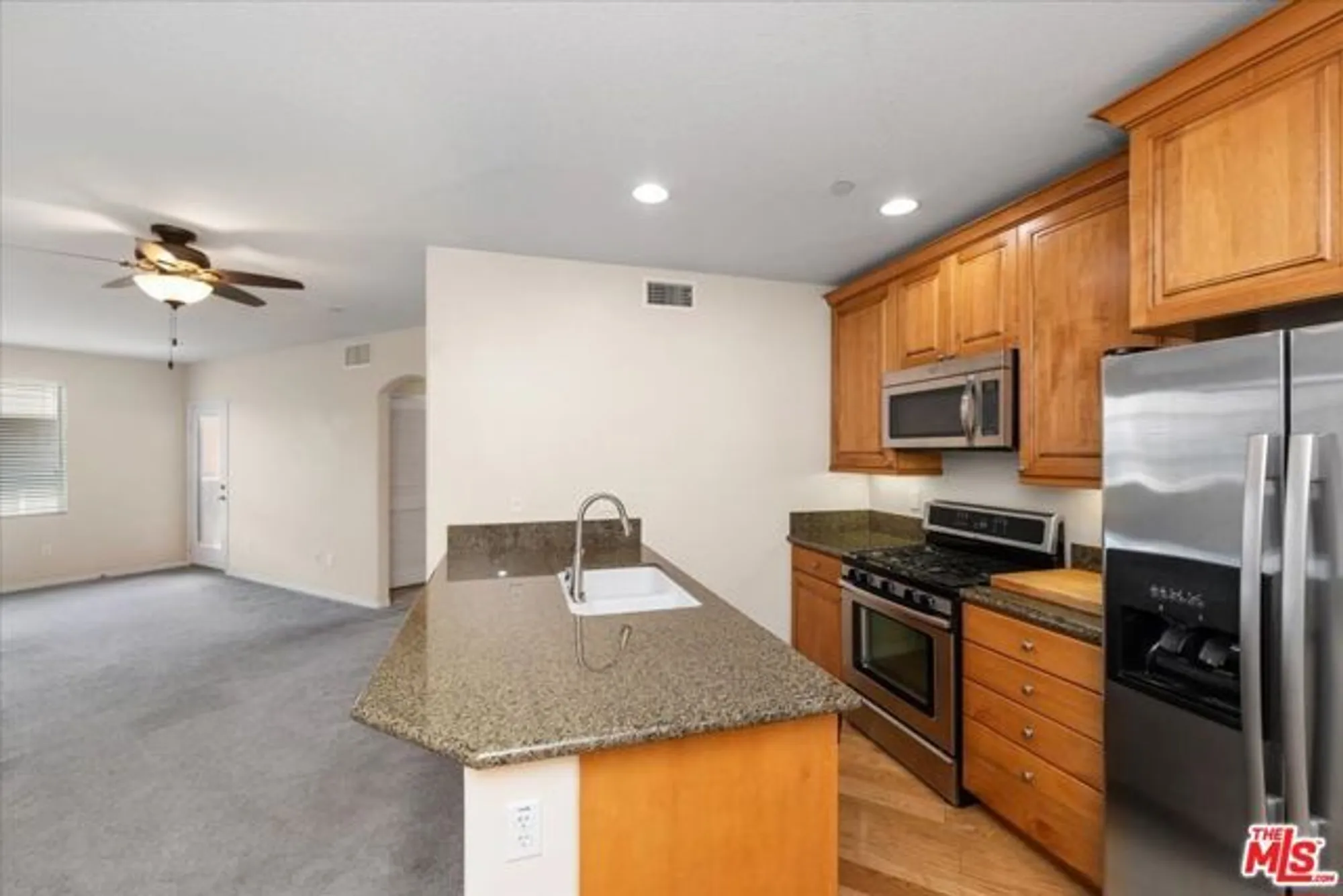 Property Slideshow image 10 of 17 | 2750 artesia blvd 364, Redondo Beach, CA, 90278