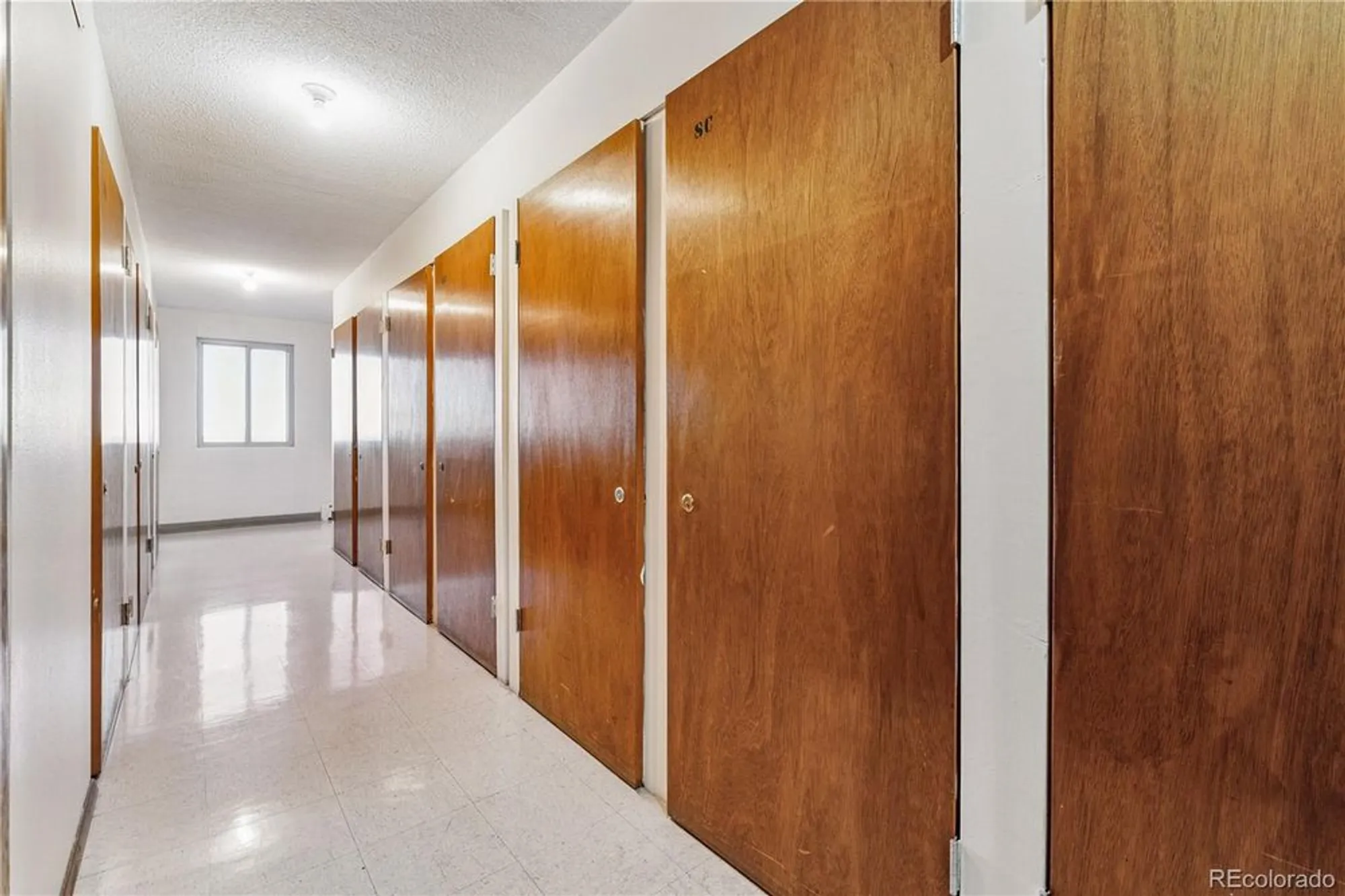 Property Slideshow image 19 of 49 | 300 s clinton st 8c, Denver, CO, 80247