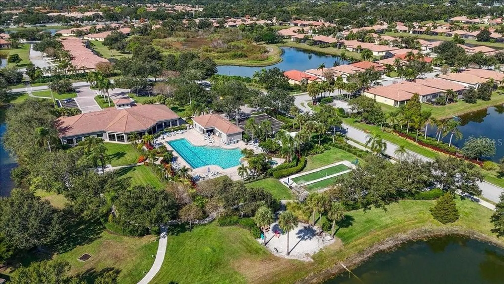 Property Slideshow image 40 of 59 | 8151 victoria falls cir, Sarasota, FL, 34243