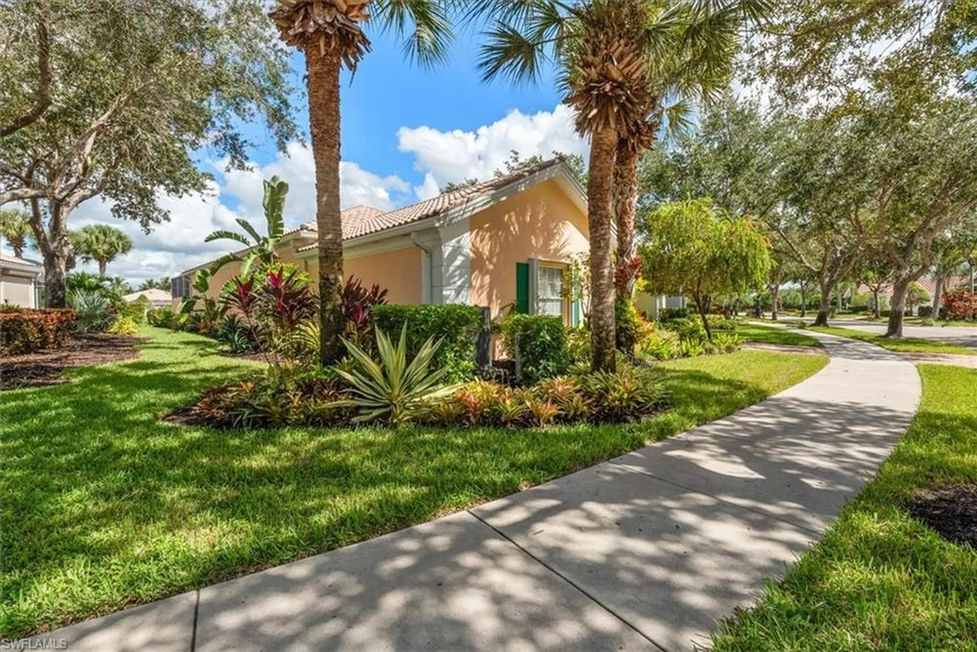 Property Slideshow image 23 of 39 | 28169 herring way, Bonita Springs, FL, 34135