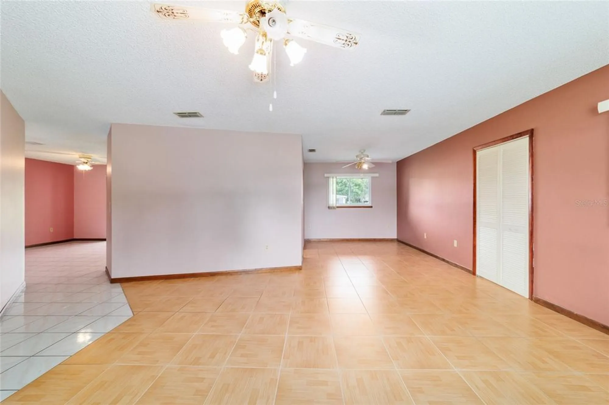 Property Slideshow image 11 of 62 | 9841 sw 102nd pl, Ocala, FL, 34481