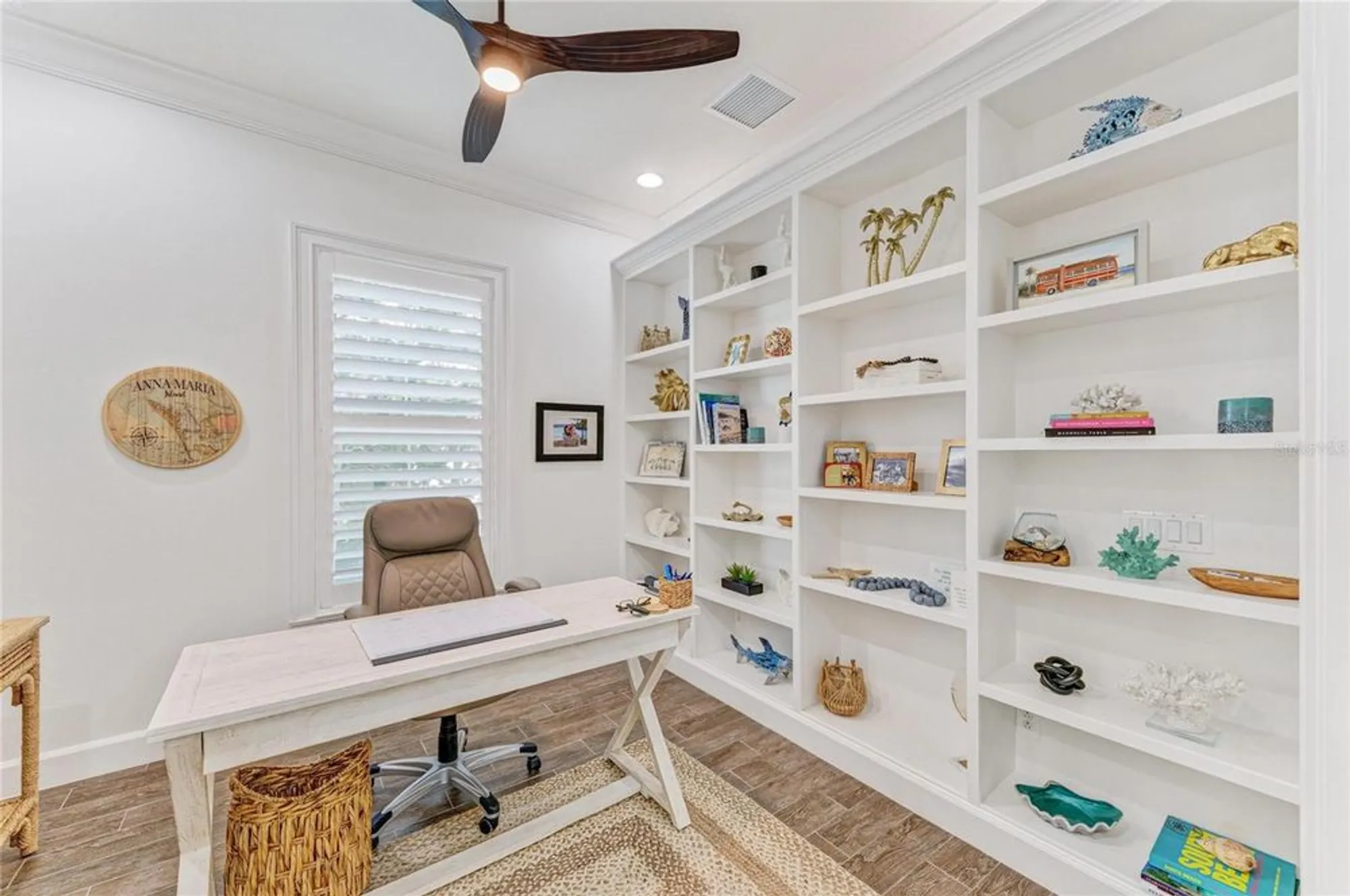 Property Slideshow image 43 of 98 | 334 castaway cay dr 101, Bradenton, FL, 34209