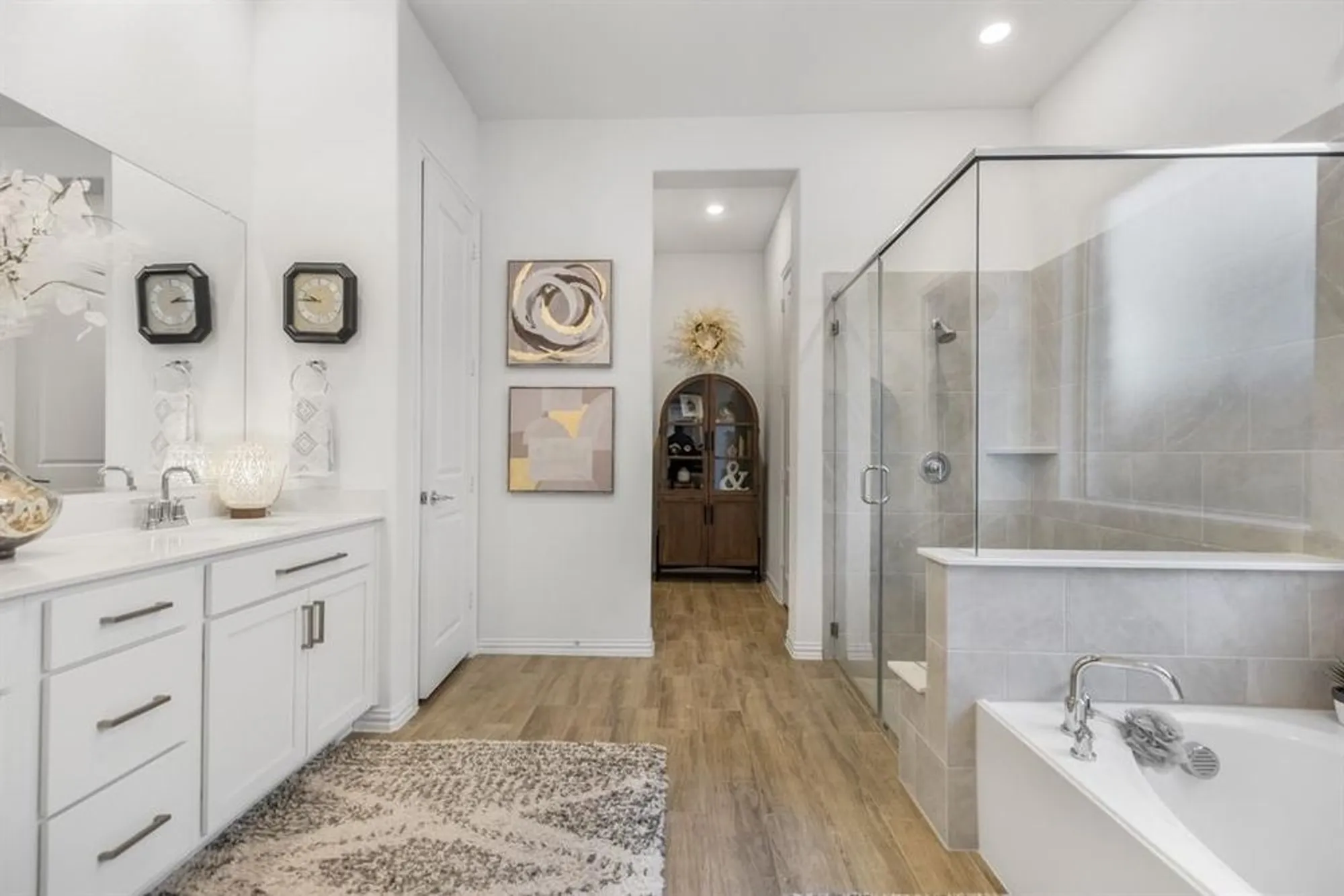 Property Slideshow image 6 of 28 | 4745 kings garden pkwy, Arlington, TX, 76005