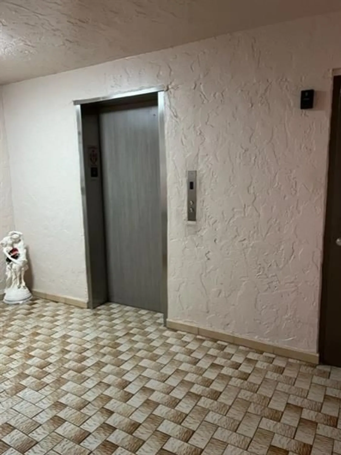 Property Slideshow image 18 of 22 | 315 se 11th ter 203, Dania Beach, FL, 33004