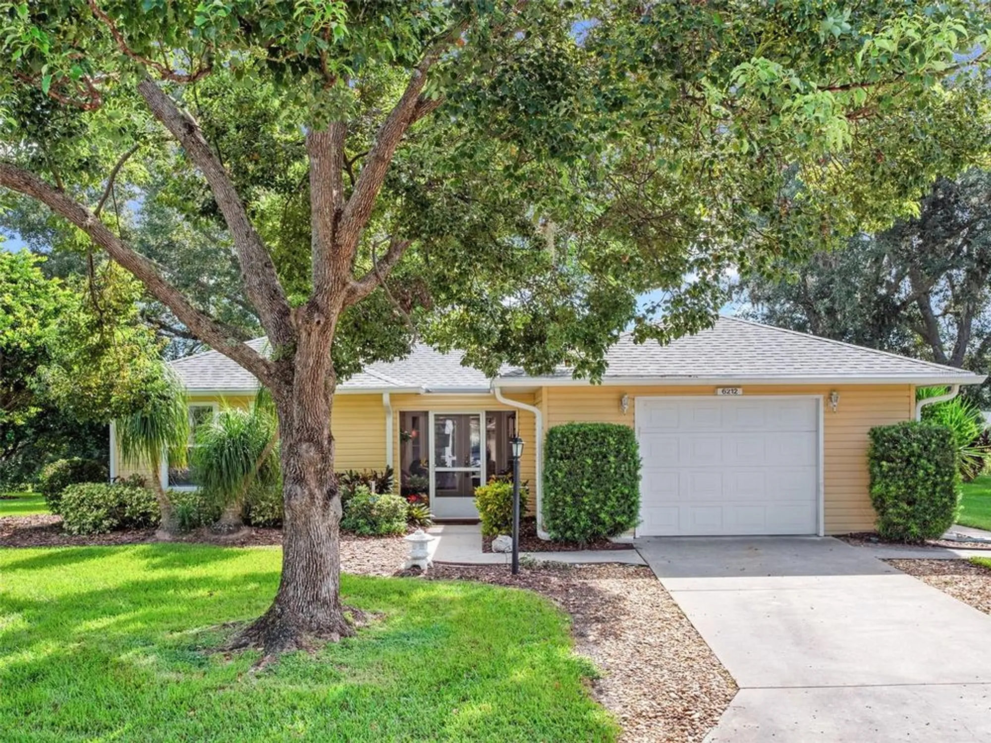 Property Slideshow image 3 of 84 | 6212 wade st, Leesburg, FL, 34748