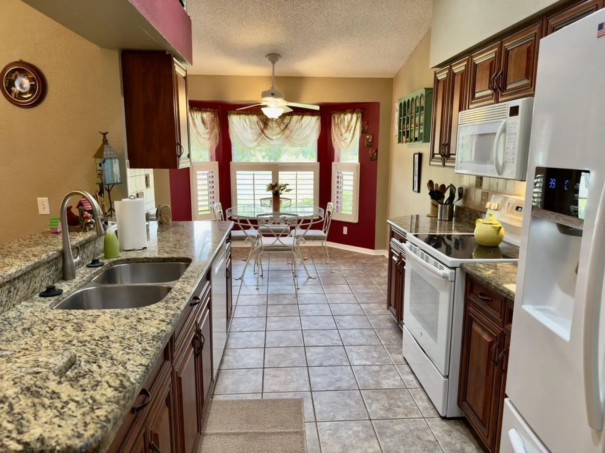 Property Slideshow image 14 of 67 | 18602 bent pine dr, Hudson, FL, 34667