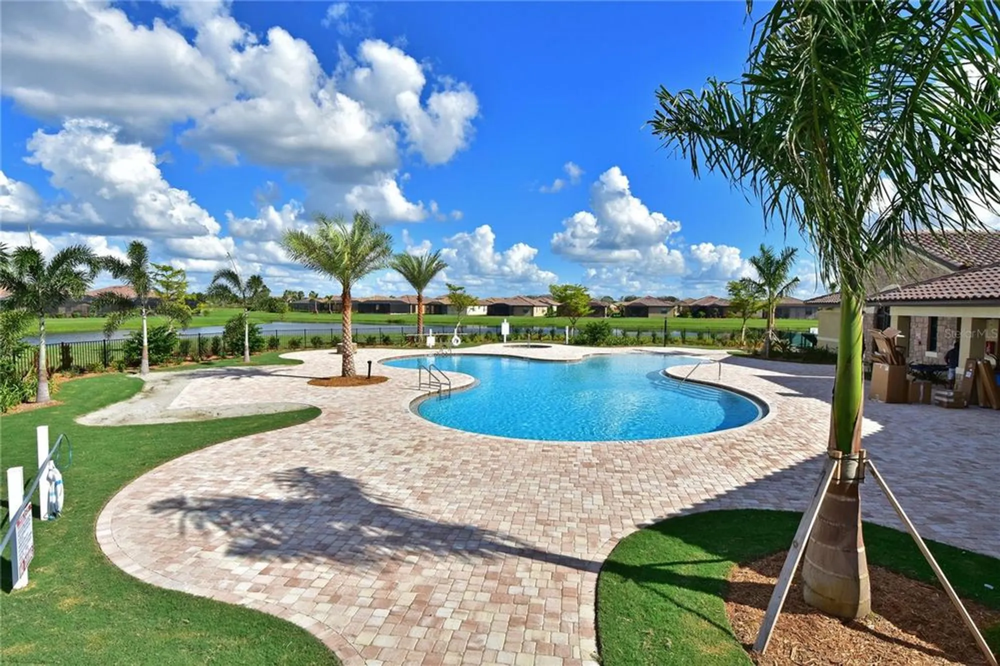 Property Slideshow image 31 of 53 | 7114 quiet creek dr, Bradenton, FL, 34212