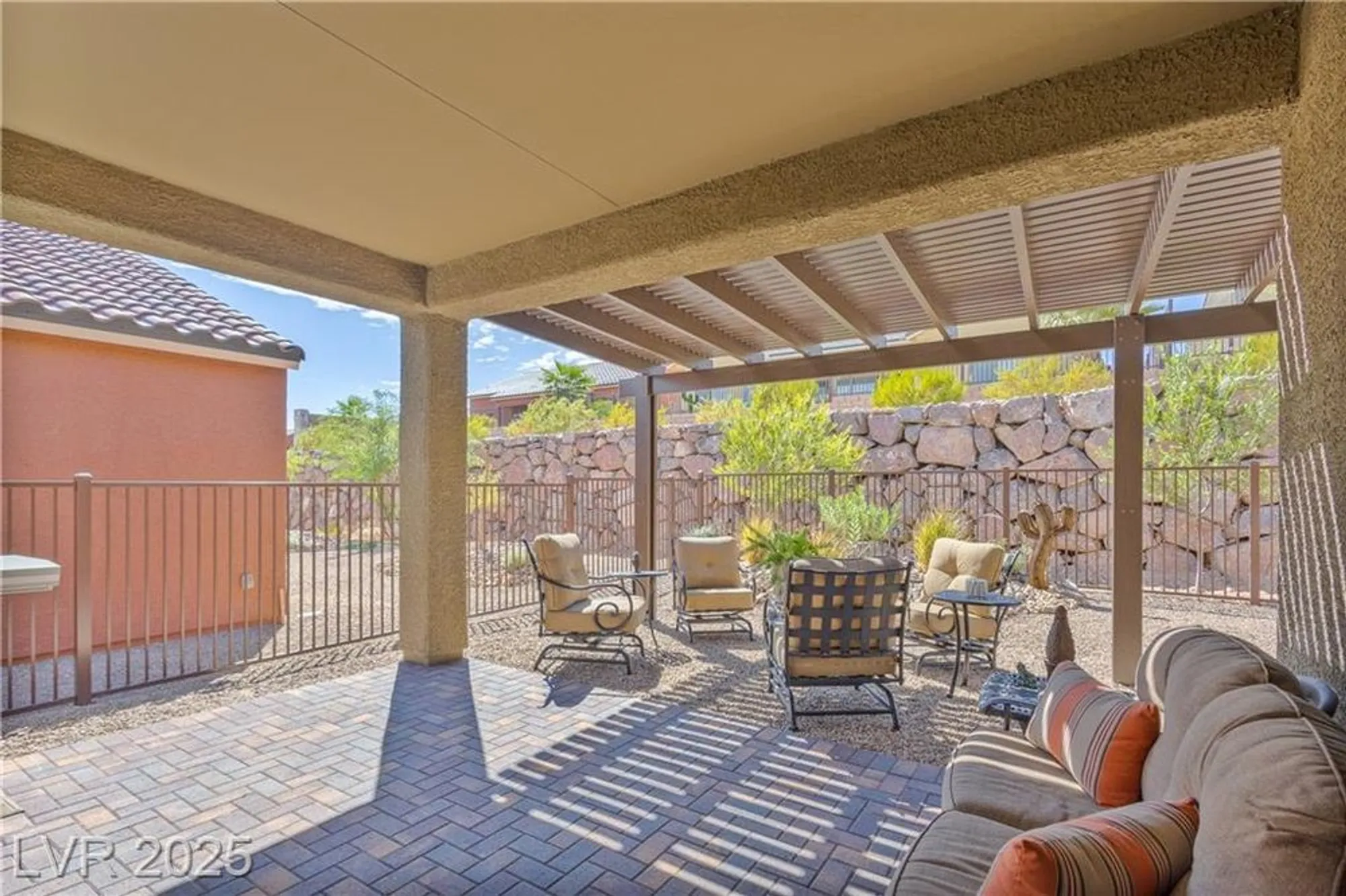 Property Slideshow image 11 of 22 | 1129 calico rdg, Mesquite, NV, 89034