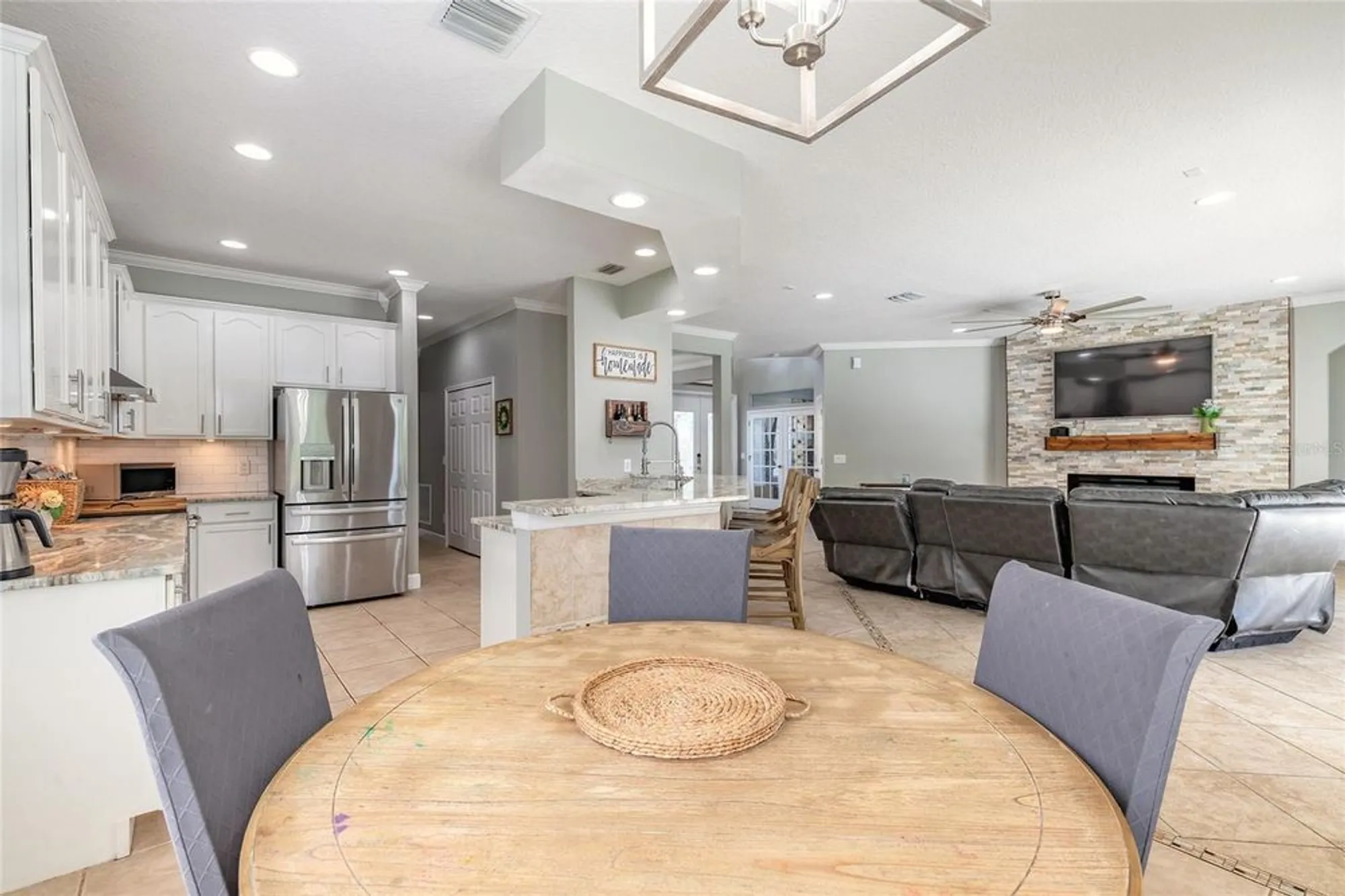 Property Slideshow image 18 of 67 | 495 venetian villa dr, New Smyrna Beach, FL, 32168