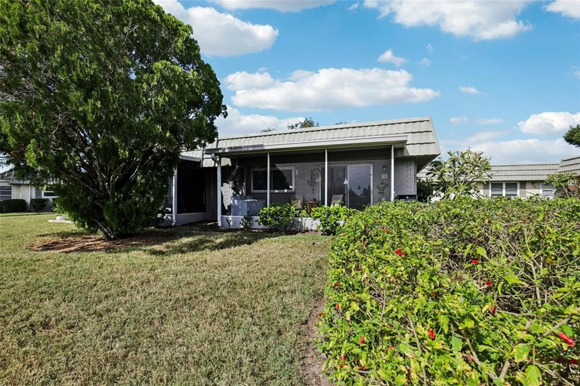 Property Slideshow image 48 of 51 | 201 kings blvd 13, Sun City Center, FL, 33573