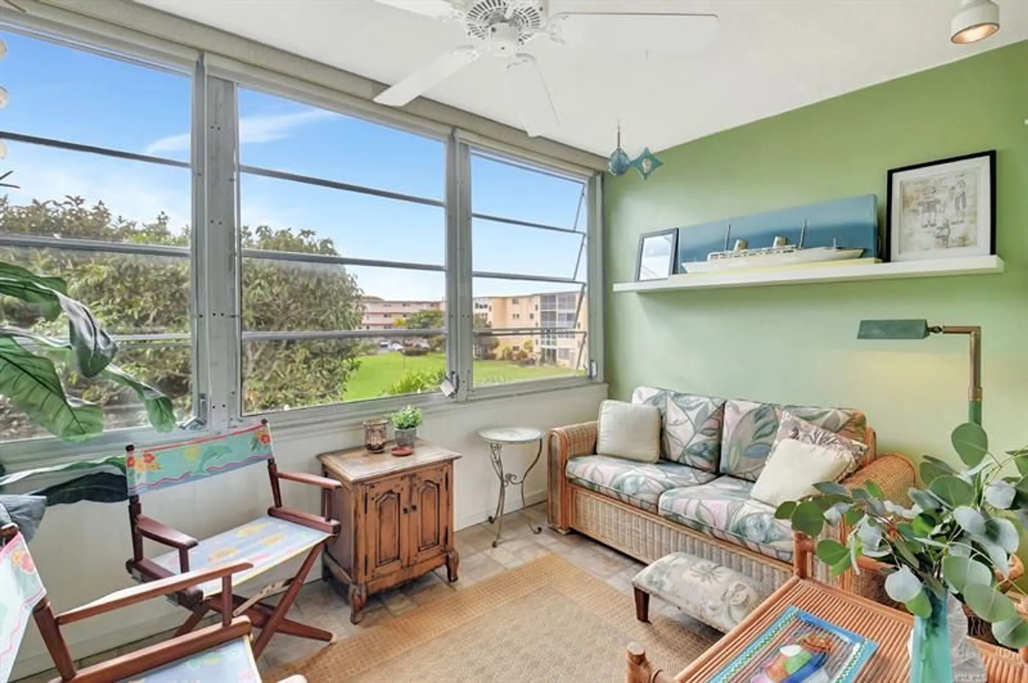 Property Slideshow image 18 of 67 | 2615 ne 3rd ct apt 301, Boynton Beach, FL, 33435