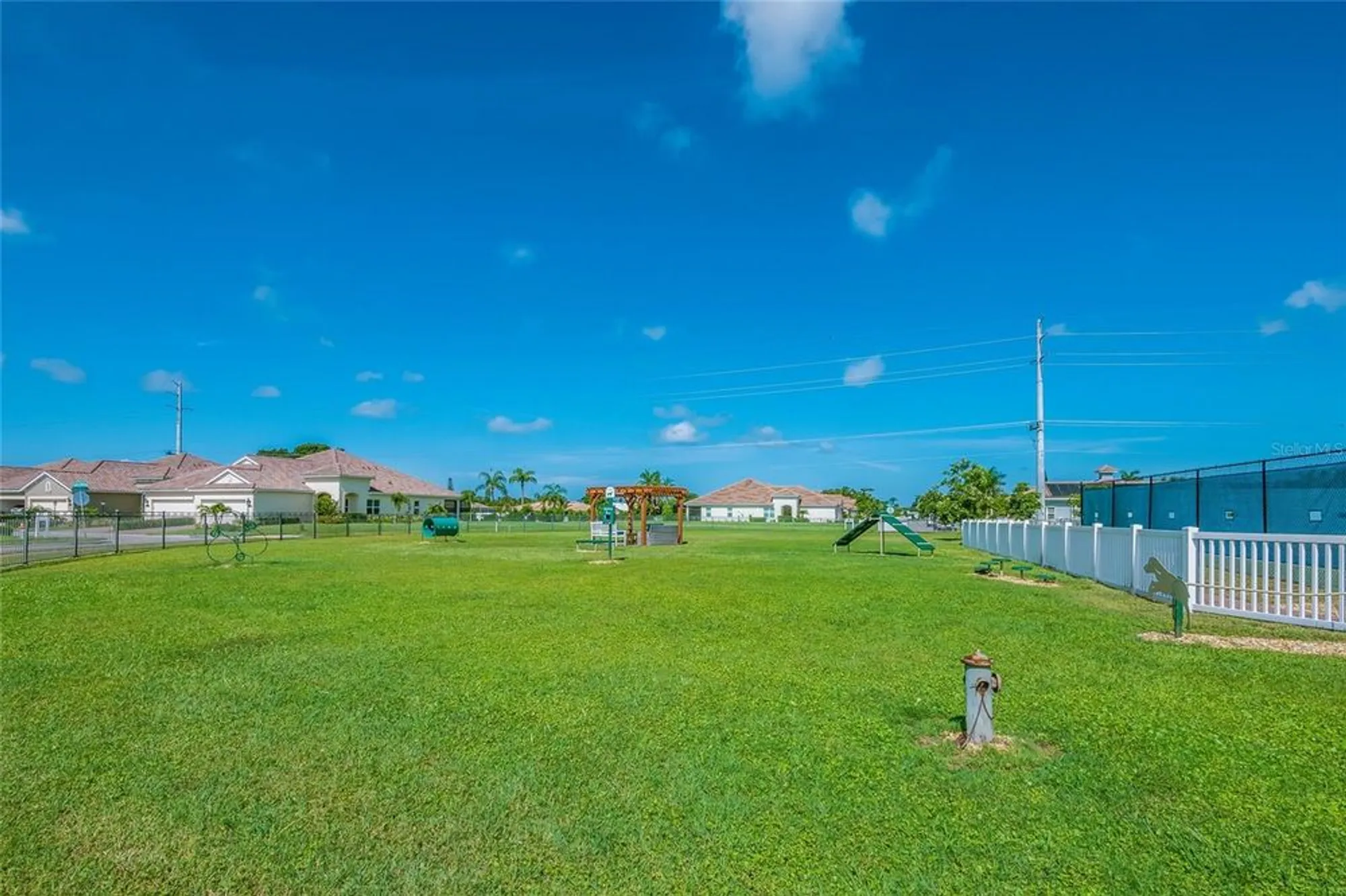 Property Slideshow image 45 of 50 | 7105 vista bella dr, Bradenton, FL, 34209