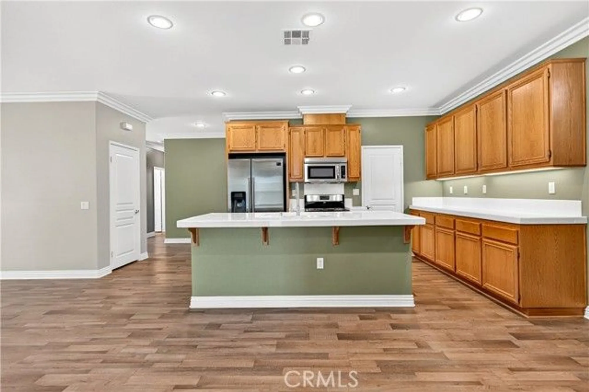 Property Slideshow image 21 of 61 | 215 firestone ln, Hemet, CA, 92545