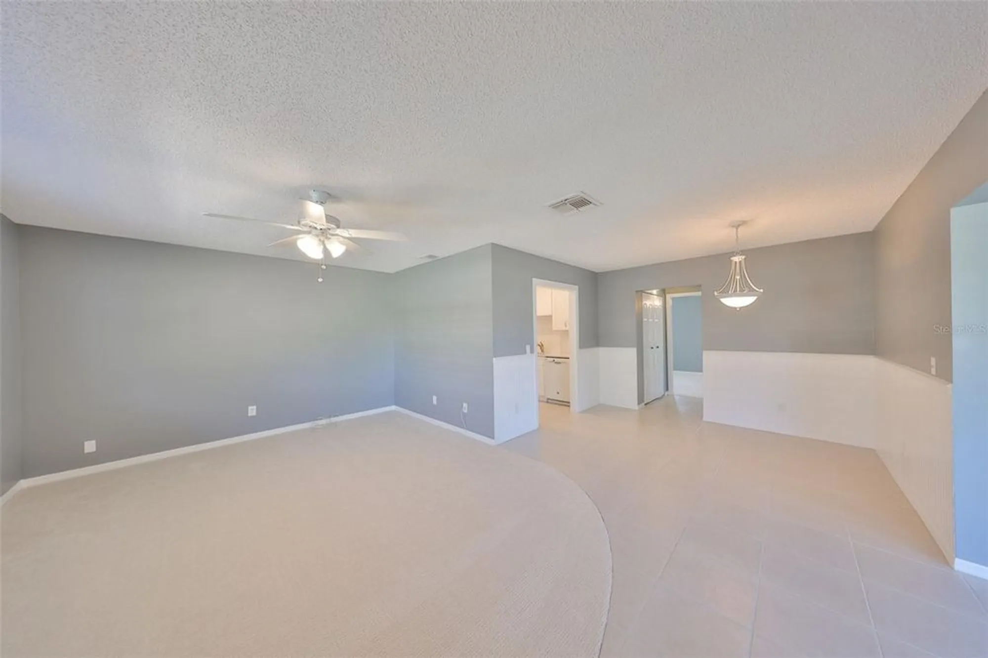 Property Slideshow image 8 of 38 | 124 gloucester blvd 355j, Sun City Center, FL, 33573