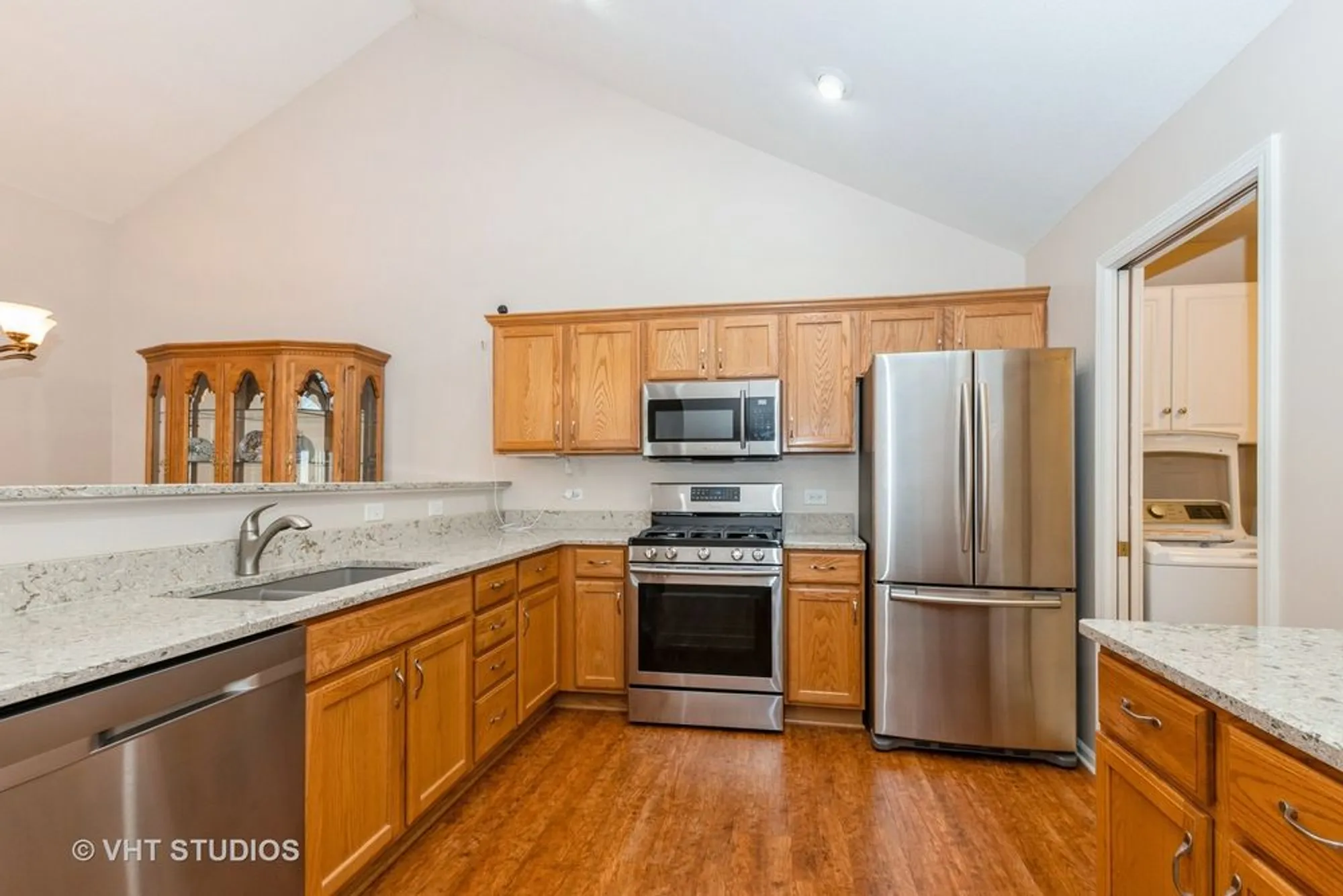 Property Slideshow image 5 of 18 | 18248 murphy cir # 18248, Tinley Park, IL, 60487