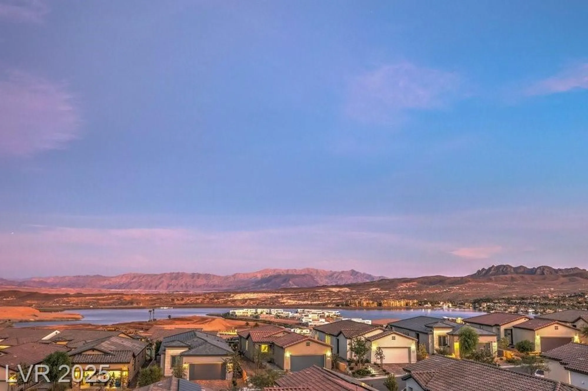 Property Slideshow image 35 of 48 | 70 lake bluff ct, Henderson, NV, 89011