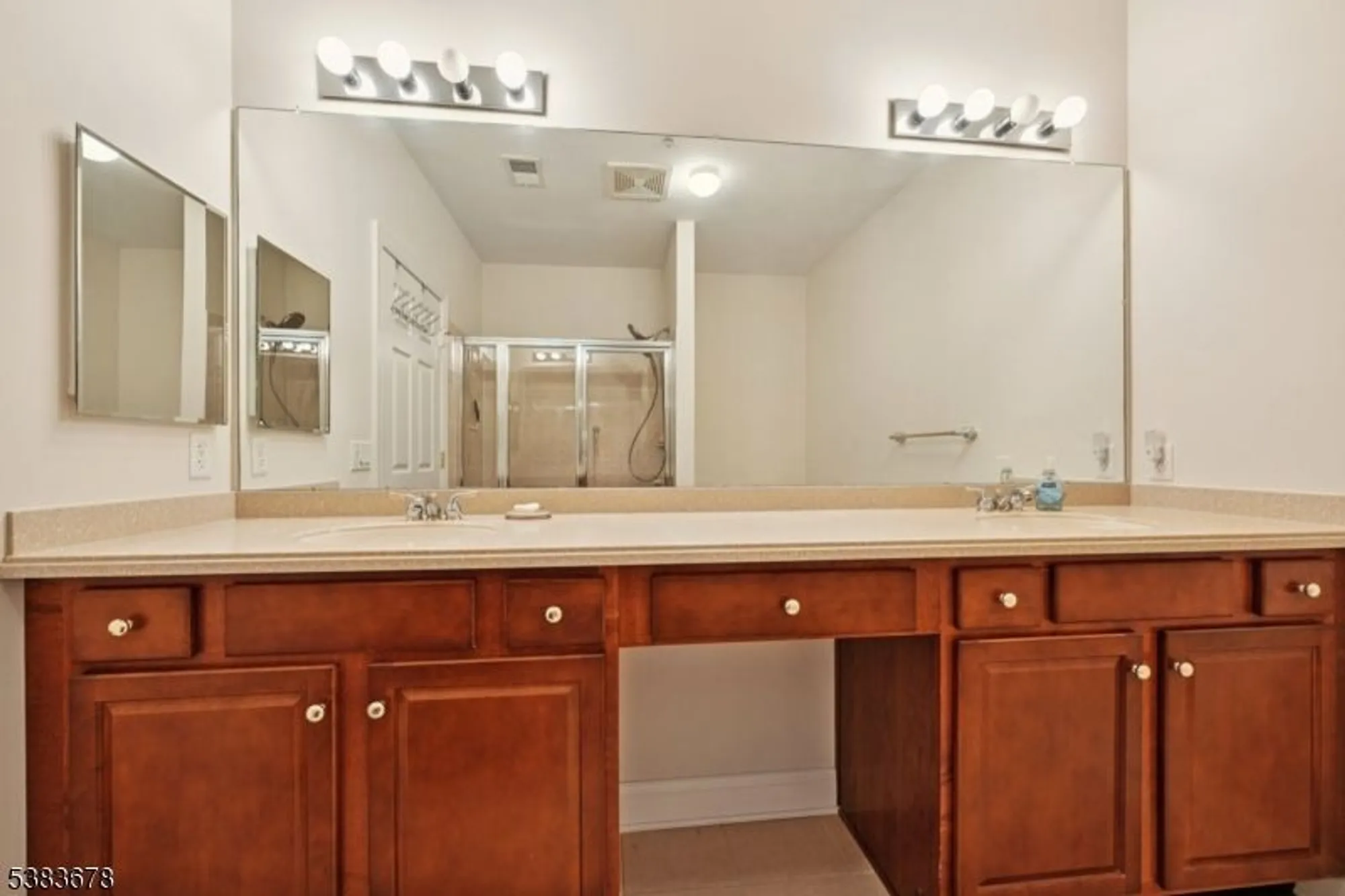 Property Slideshow image 13 of 26 | 252 victoria dr, Bridgewater, NJ, 08807