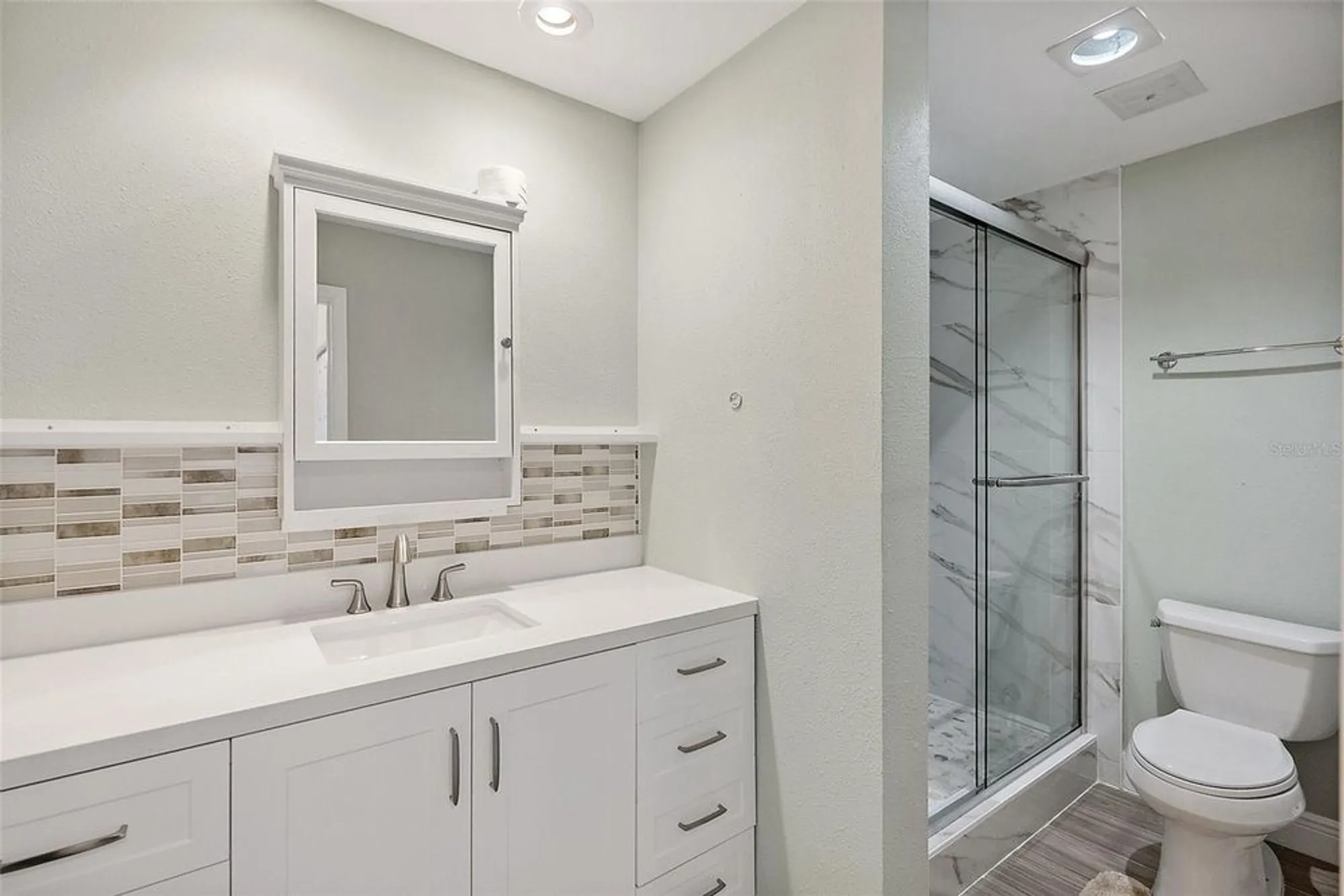 Property Slideshow image 22 of 40 | 325 boca ciega point blvd, St Petersburg, FL, 33708