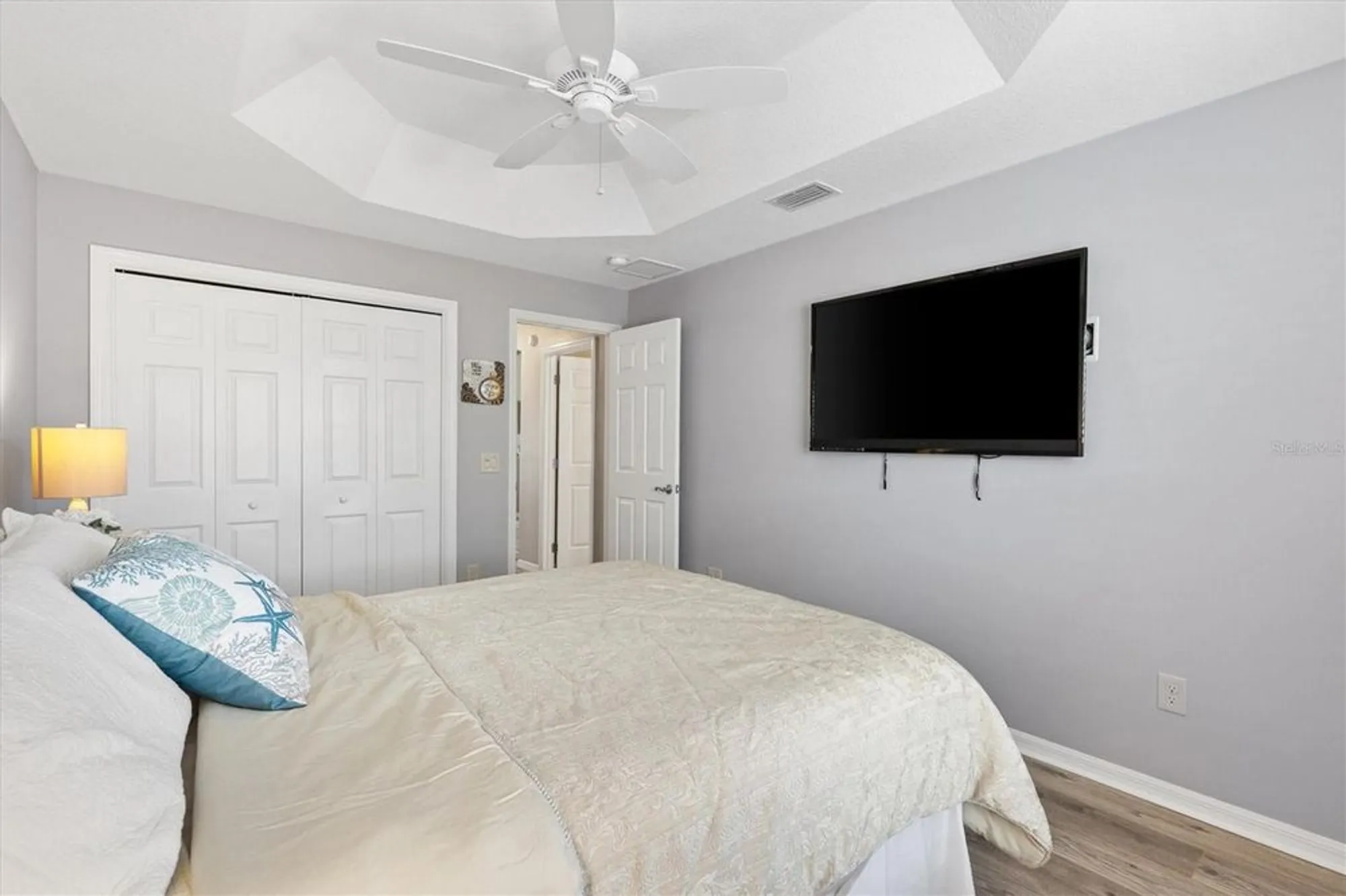 Property Slideshow image 18 of 30 | 1947 tranquility ln, The Villages, FL, 32162