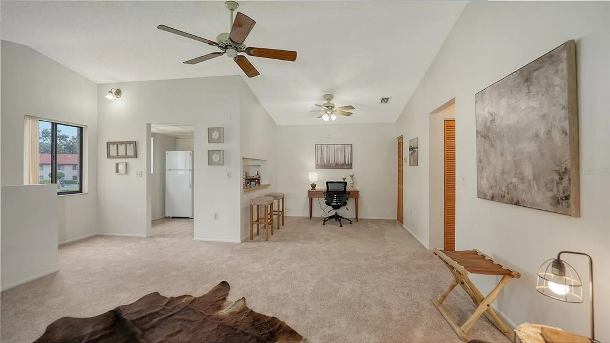 Property Slideshow image 14 of 36 | 5785 gardens dr # 5785, Sarasota, FL, 34243