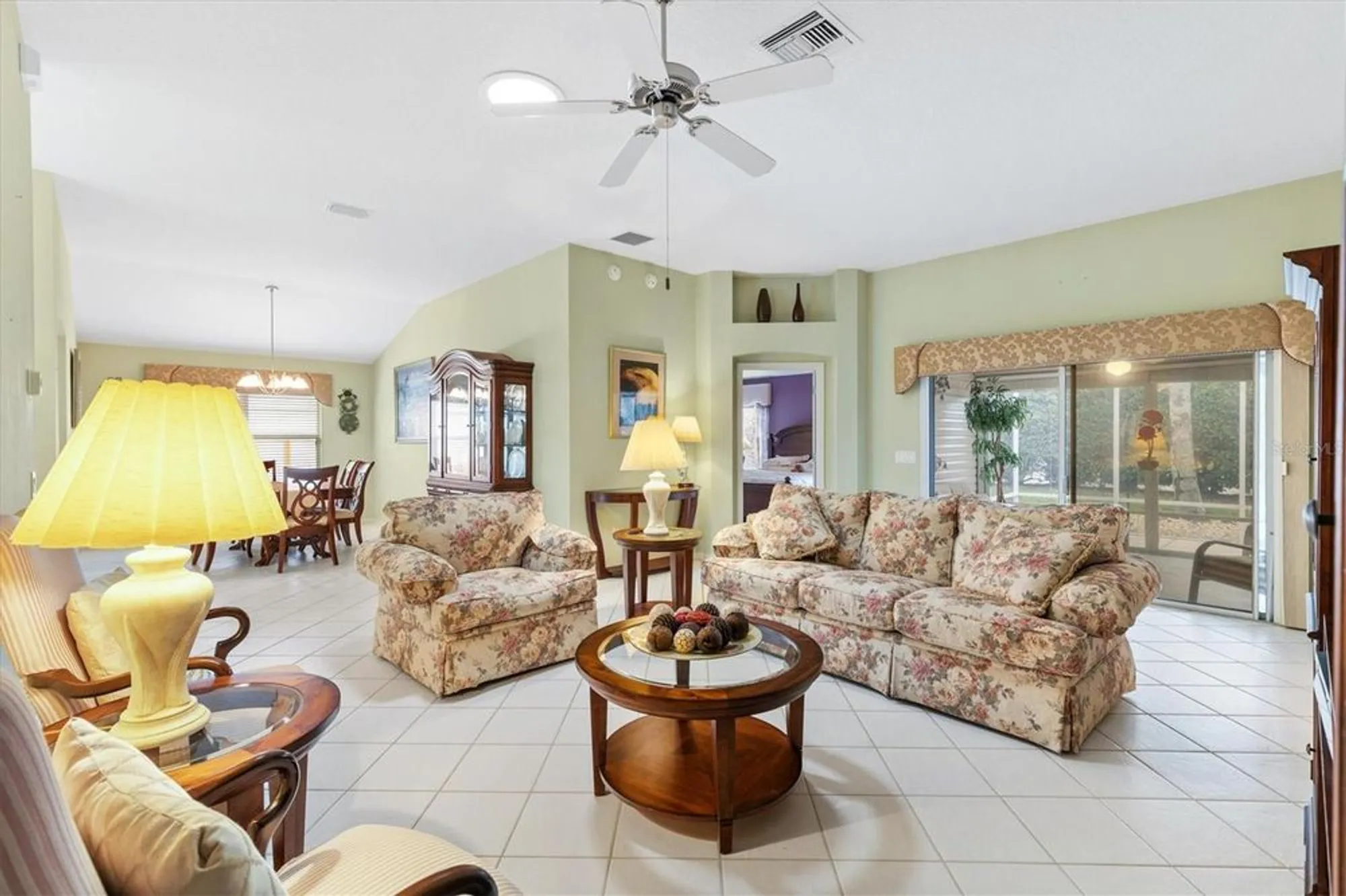Property Slideshow image 10 of 43 | 9199 se 171st cooper loop, The Villages, FL, 32162