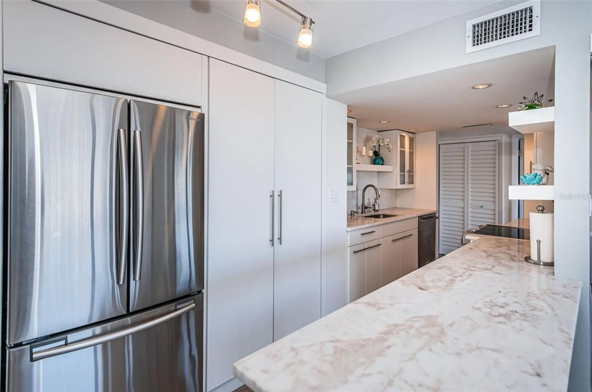 Property Slideshow image 16 of 53 | 634 edgewater dr unit 447, Dunedin, FL, 34698