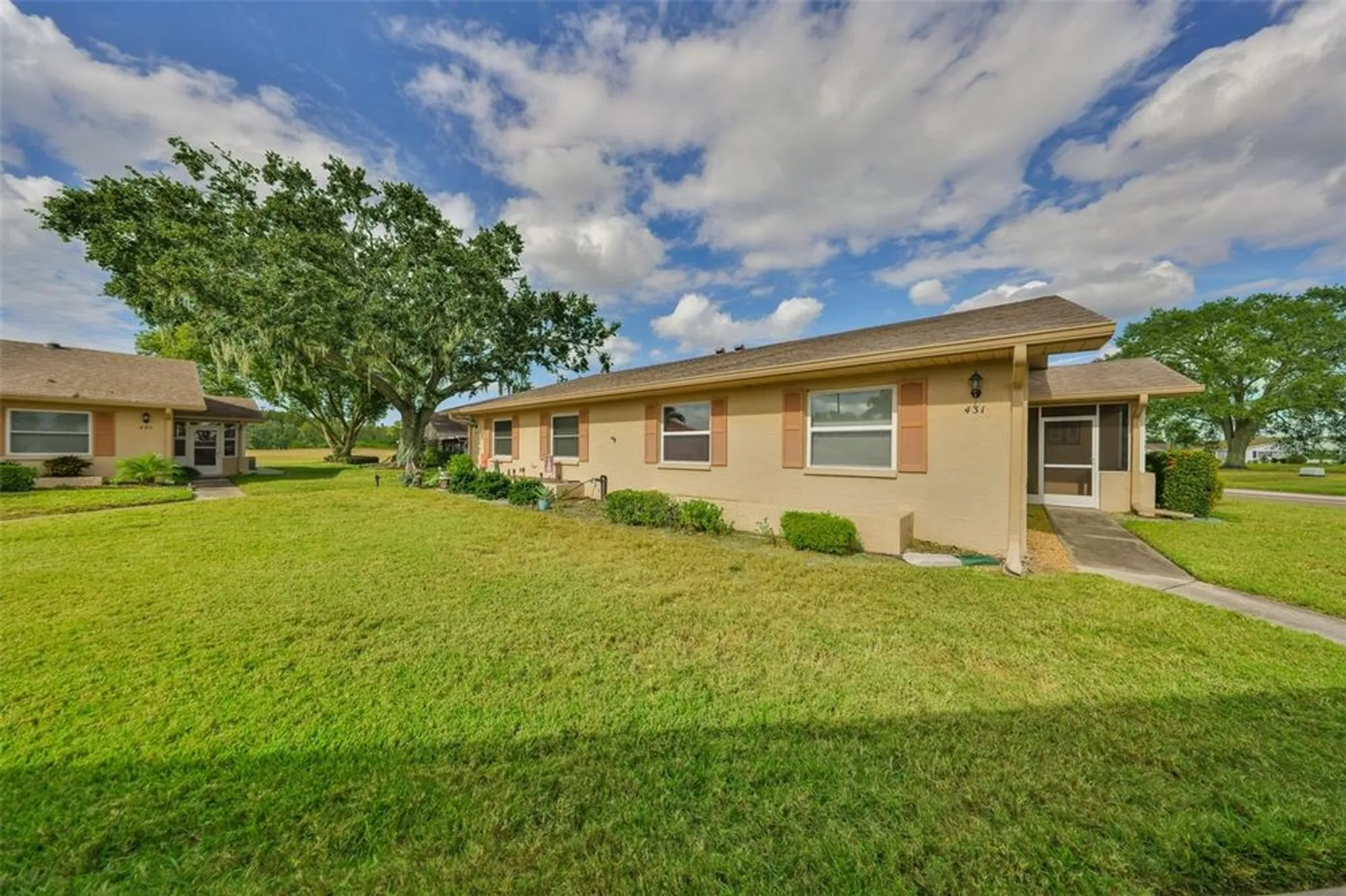 Property Slideshow image 1 of 45 | 431 gloucester blvd, Sun City Center, FL, 33573