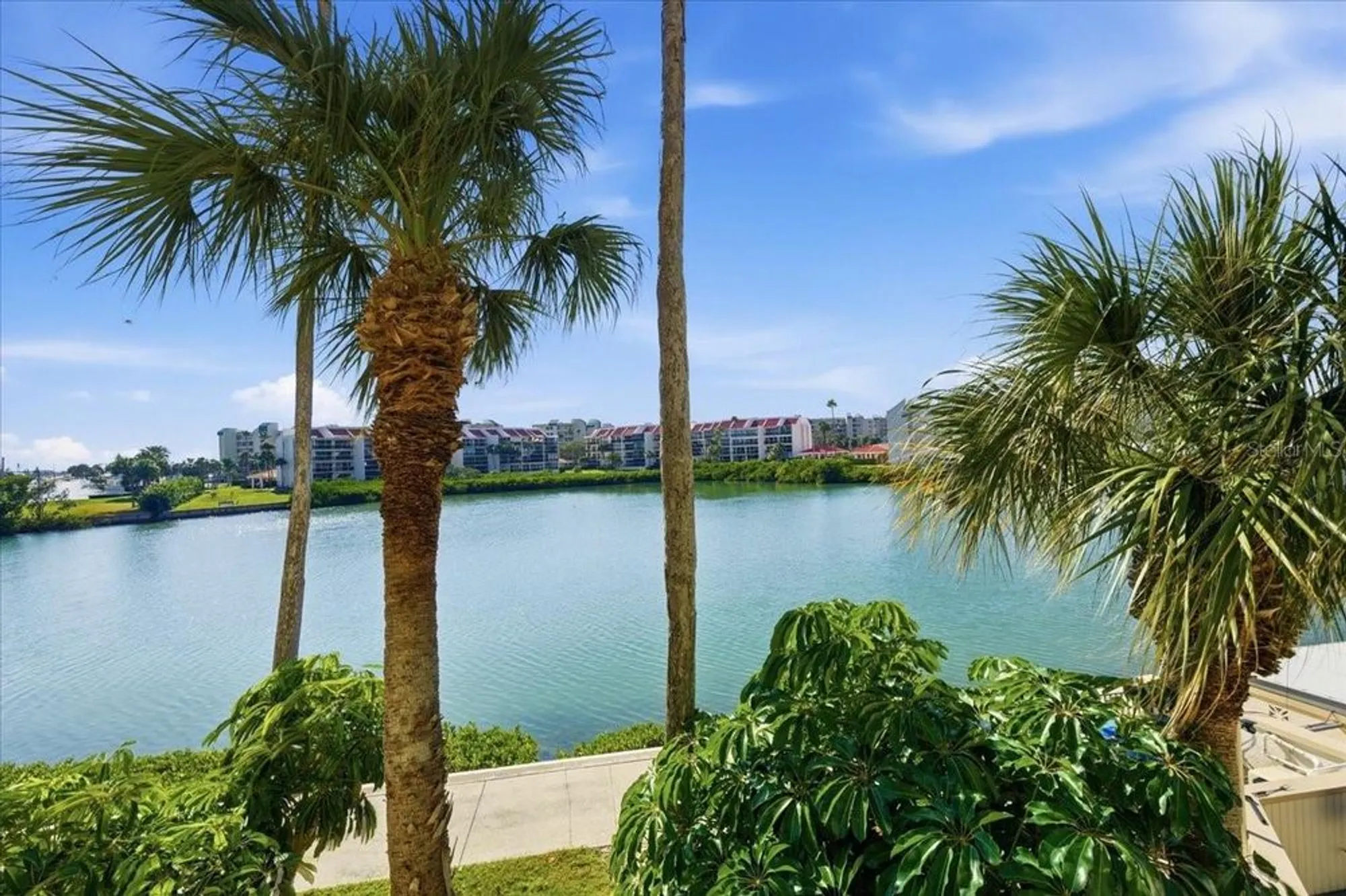 Property Slideshow image 34 of 62 | 7400 sun island dr 202, South Pasadena, FL, 33707