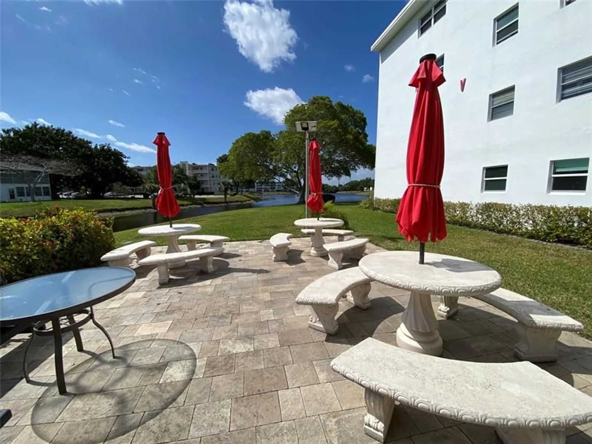 Property Slideshow image 22 of 42 | 4101 oakridge v # 4101, Deerfield Beach, FL, 33442