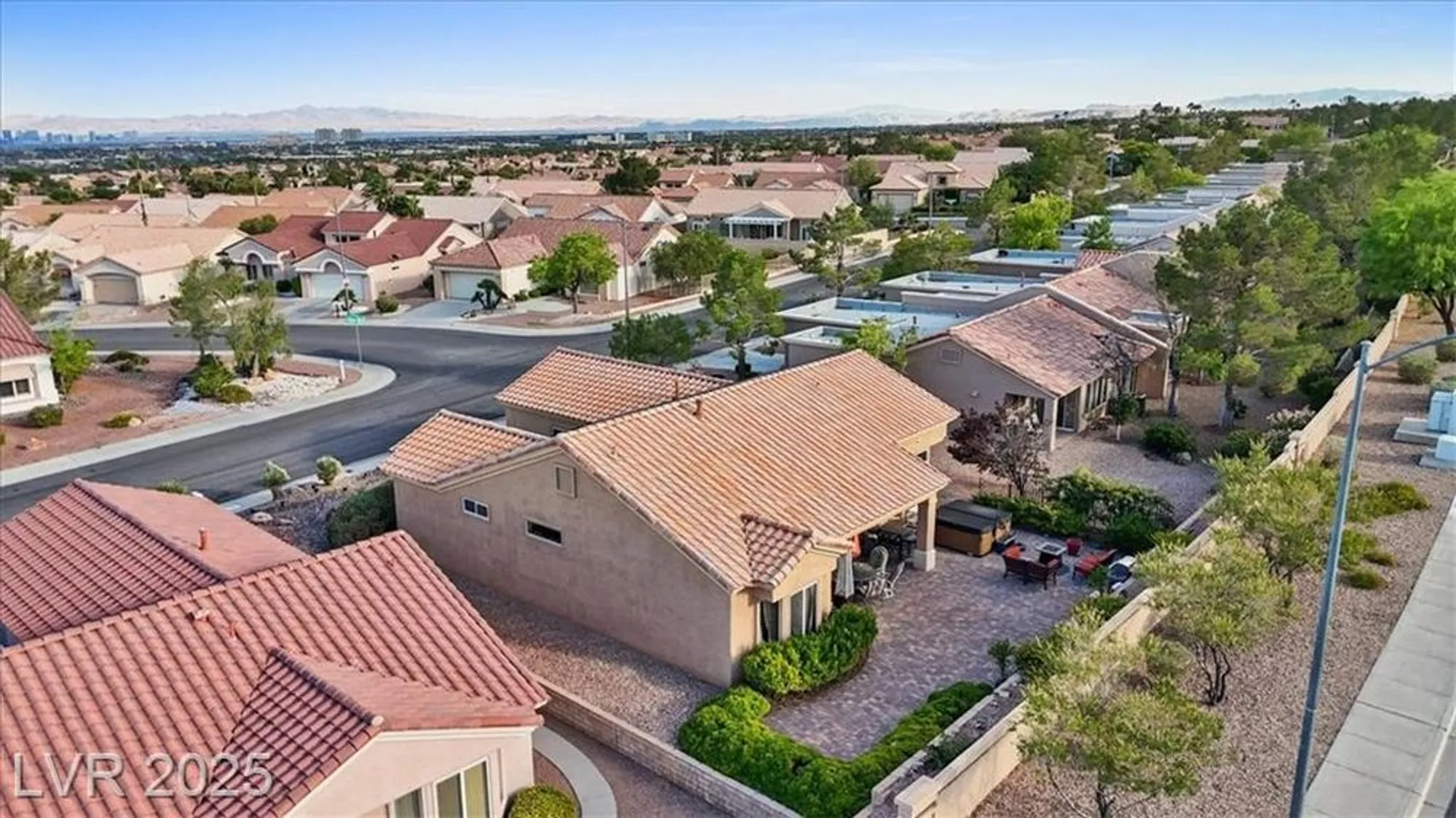 Property Slideshow image 36 of 37 | 2525 banora point dr, Las Vegas, NV, 89134